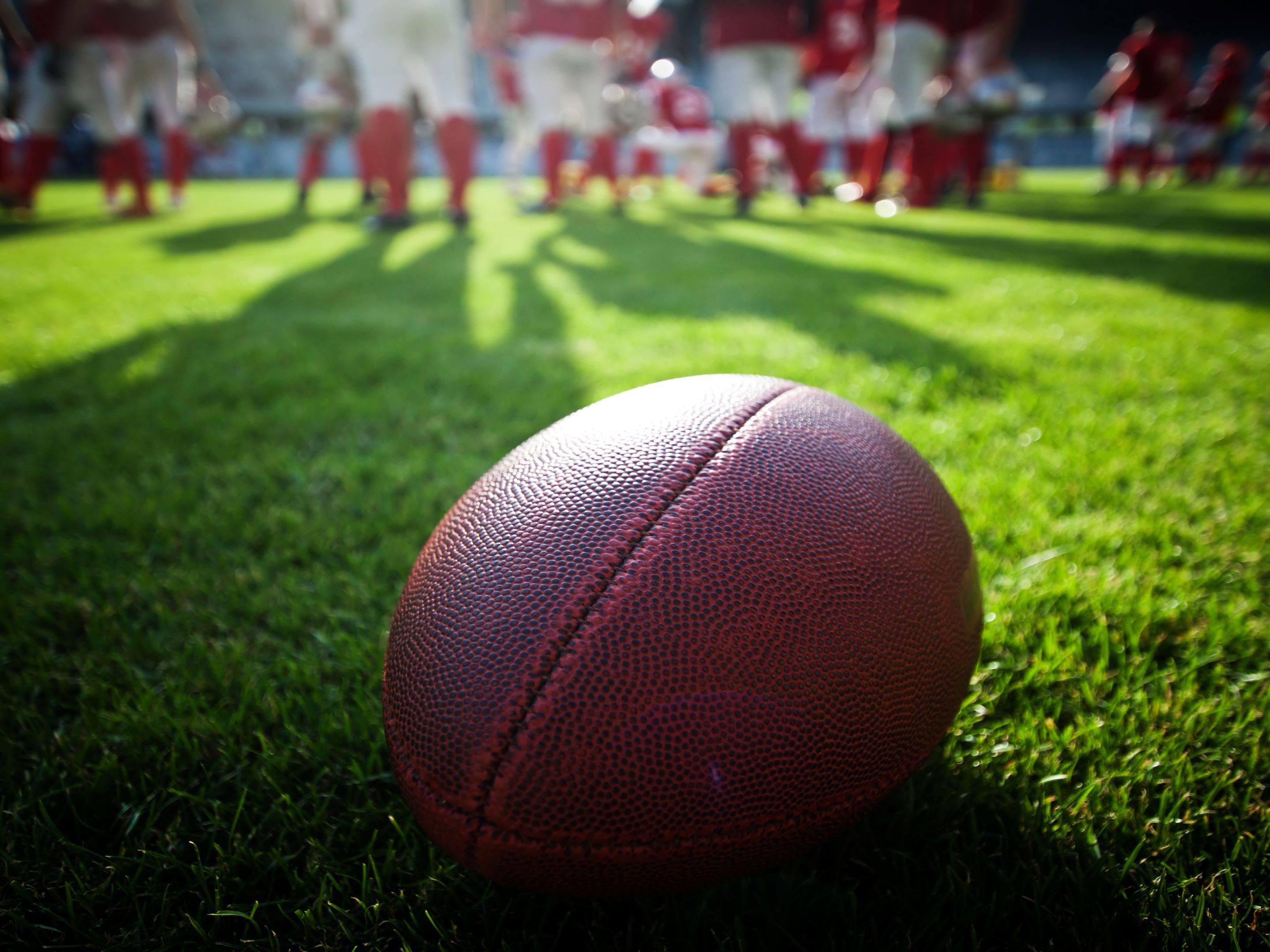 Get ready for bowl season at Camping World Stadium! Catch Georgia Tech vs. BYU at the Pop-Tarts Bowl on December 27 and Texas vs. Michigan at the Cheez-It Citrus Bowl on December 31. Just a short drive from the action, Holiday Inn Orlando International Dr-ICON is your perfect home base for football festivities. Secure your room for the big games!