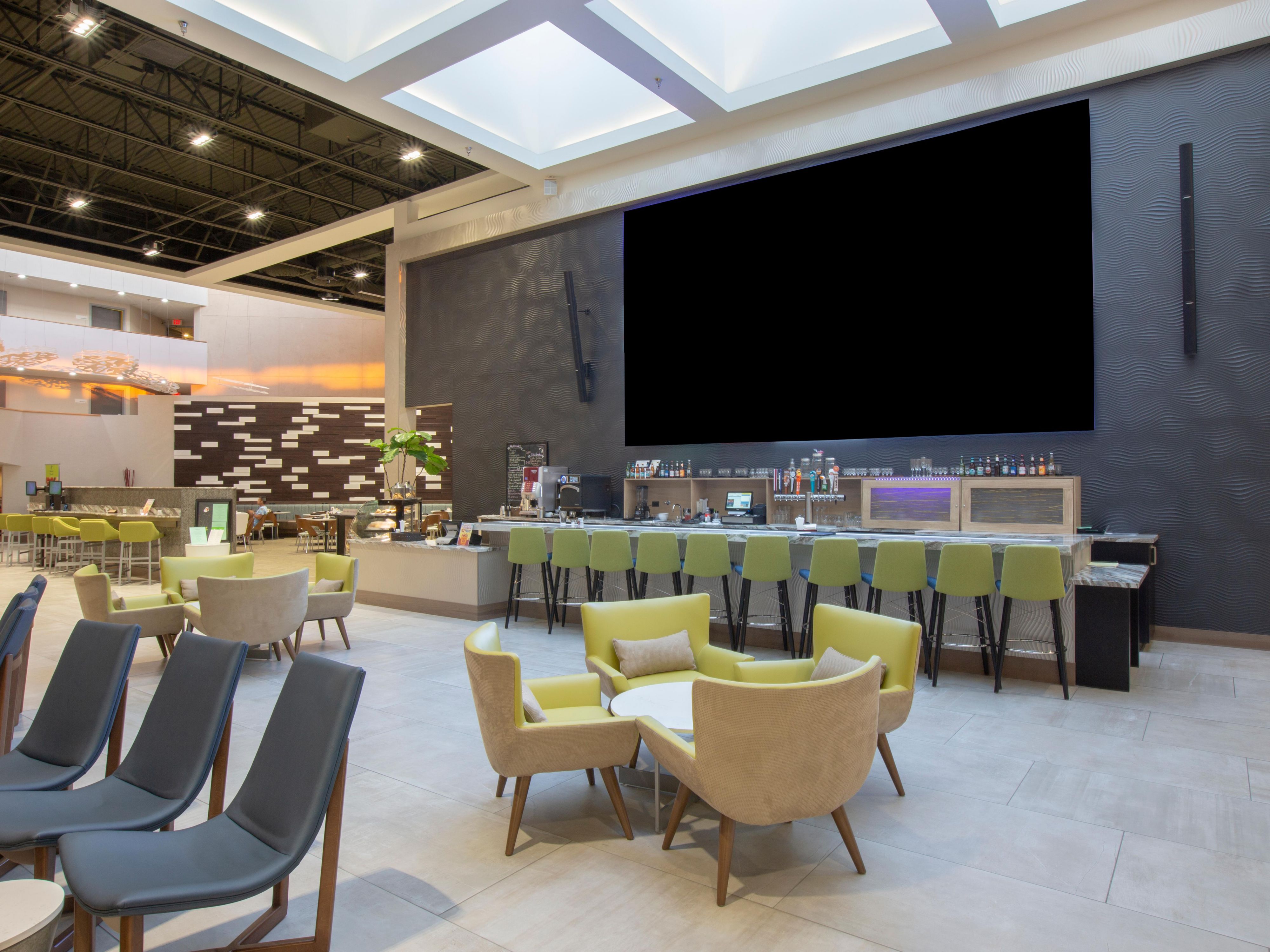 Drift Kitchen & Bar combines an elegant atmosphere with modern American cuisine. You can grab a seat at the bar and watch your favorite team on our 300inch TV or bring your friends for a private dining experience. Recently awarded the Recommendation badge by Restaurant Guru, our scrumptious eats will take your taste buds on a journey like no other.