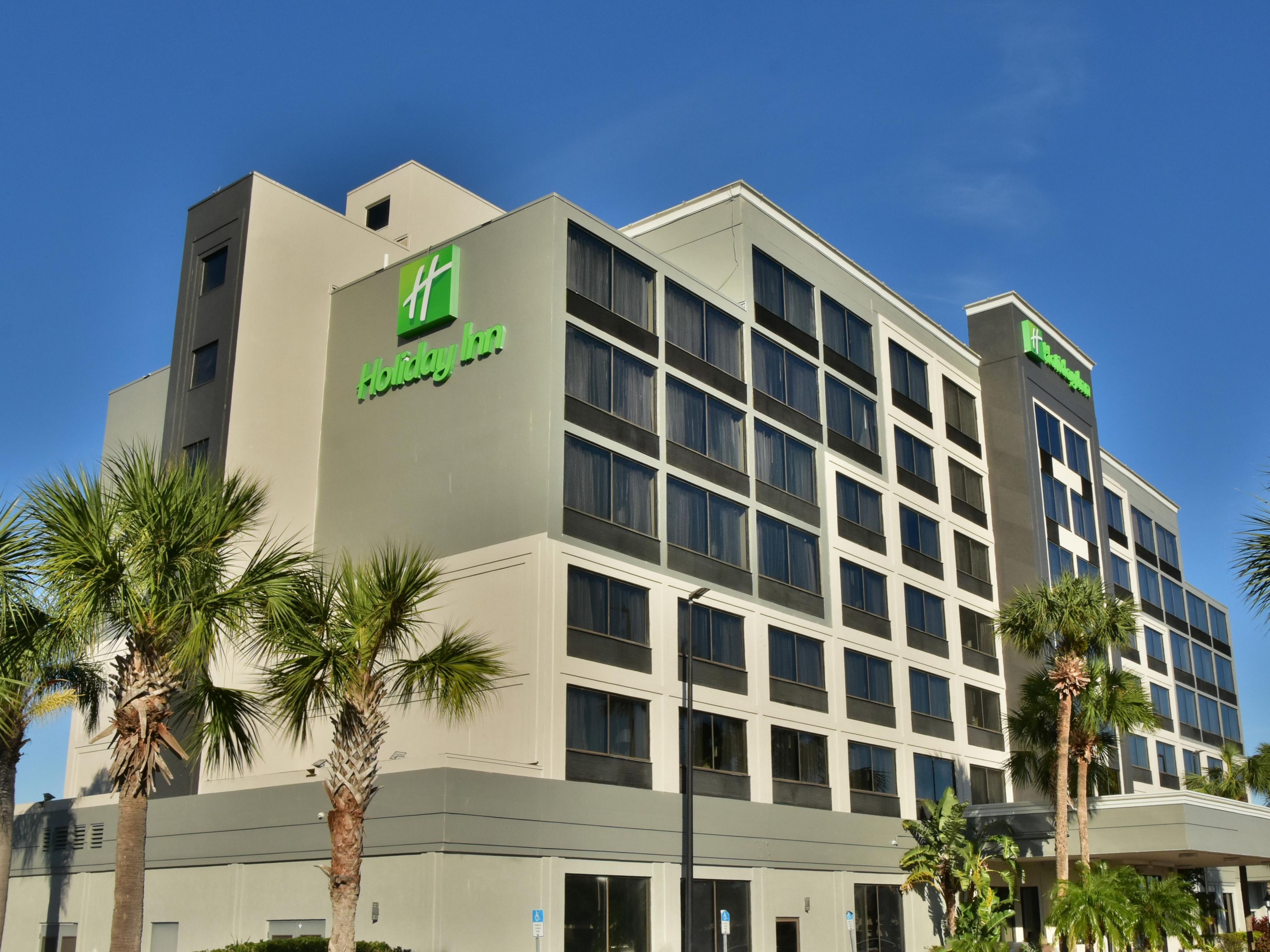 Our Orlando hotel offers easy access to the University of Central Florida (UCF) and the high-octane thrills of Orlando Speedway. Whether you're visiting campus, attending events, or seeking adrenaline-filled excitement, our location puts you close to it all. Enjoy the best of the UCF area with dining, shopping, and entertainment just minutes away.