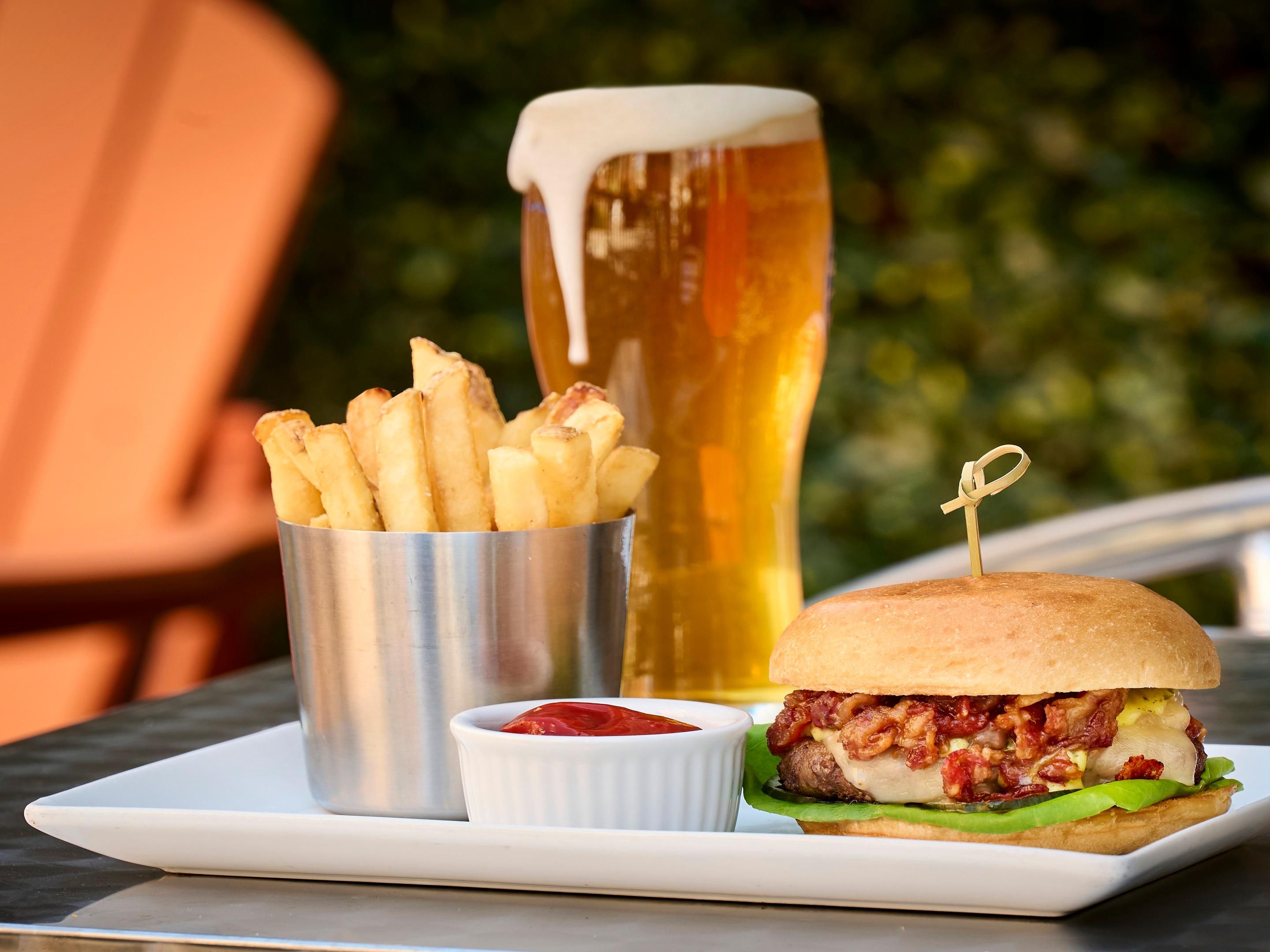 Located just off the main lobby, The Porch offers a modern pub menu, with a blend of local and national beer, wine and spirits. 