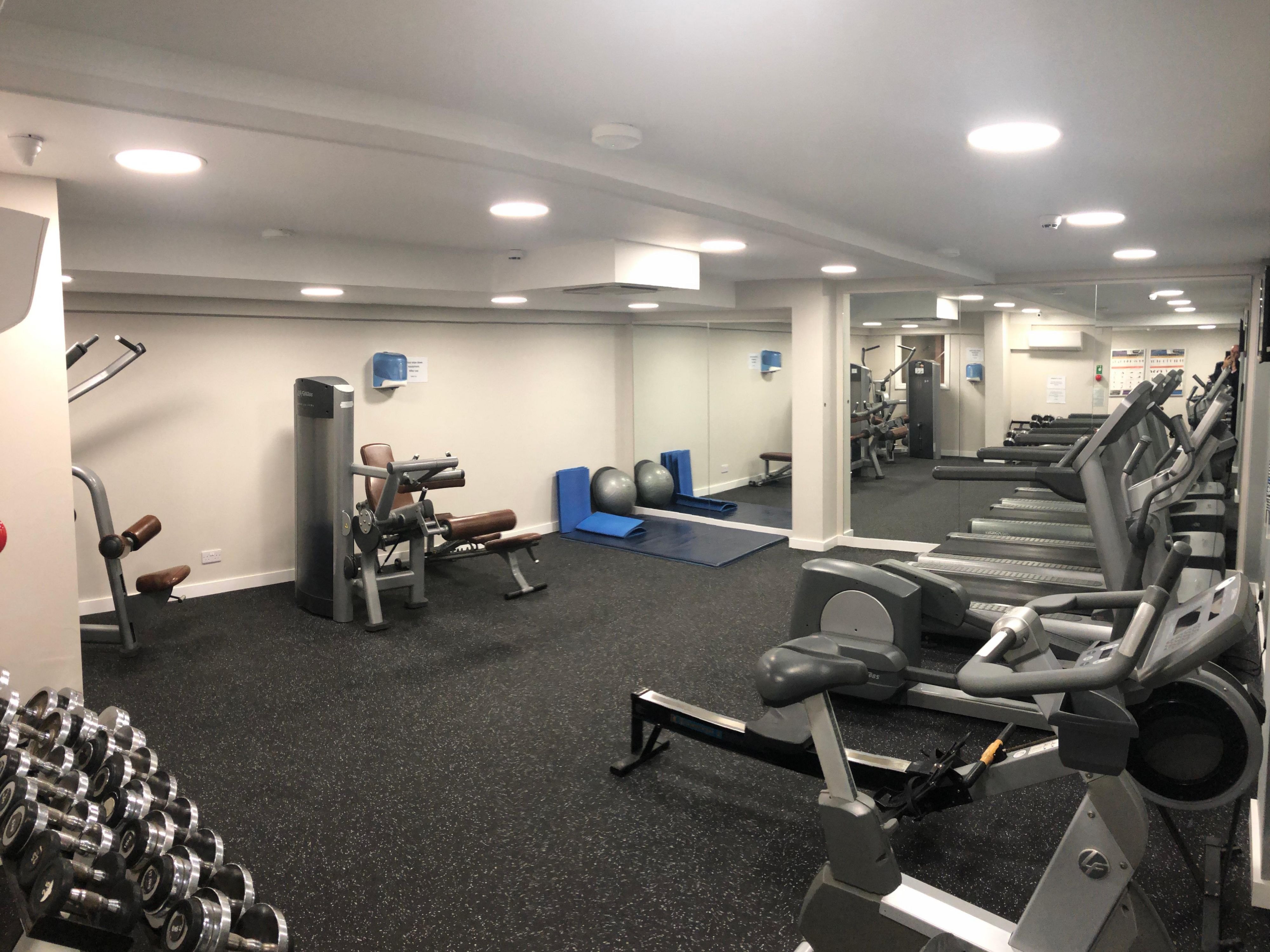 Achieve your goals at our fitness centre