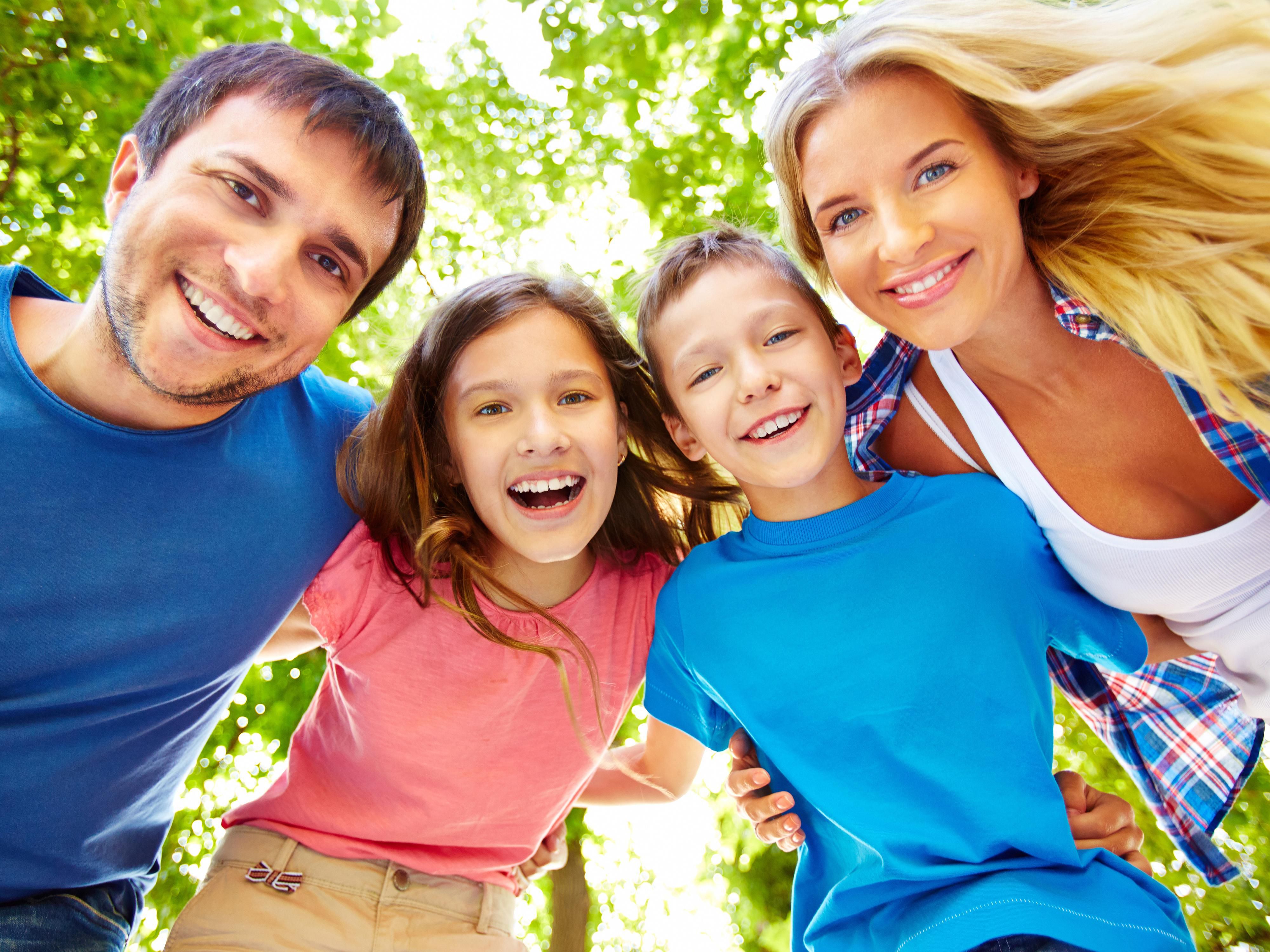 Throughout the year, a varied program of activities takes place in La Plaza that attracts audiences of all ages. Food court, groceries, and many more and just walking distance.