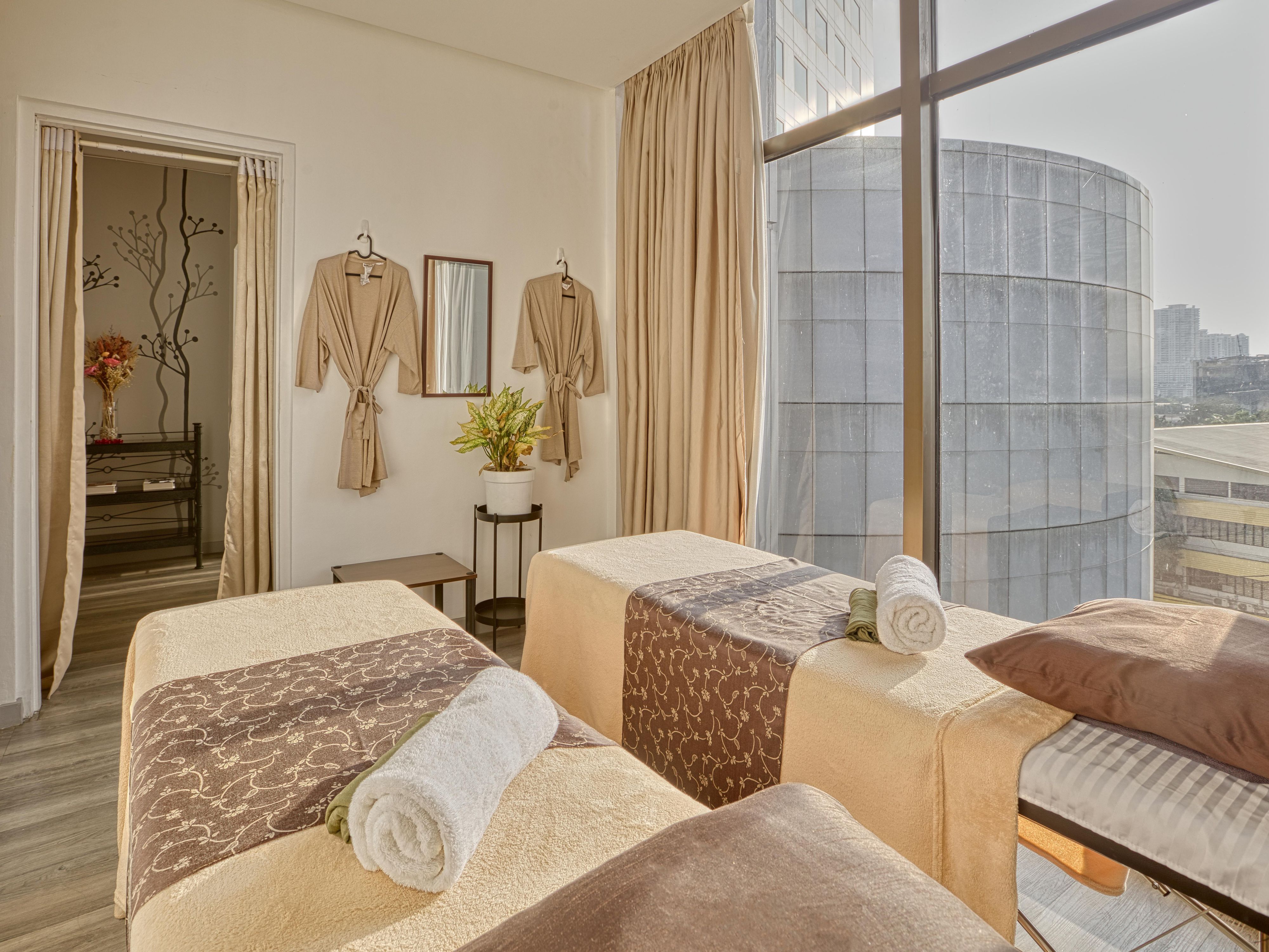 Soothe Wellness Spa offers a tranquil retreat in Ortigas, featuring a range of treatments that combine modern techniques with Filipino healing traditions. Whether you're here for business or leisure, enjoy signature massages, body scrubs, and aromatherapy in a serene setting with private treatment rooms and personalized care.