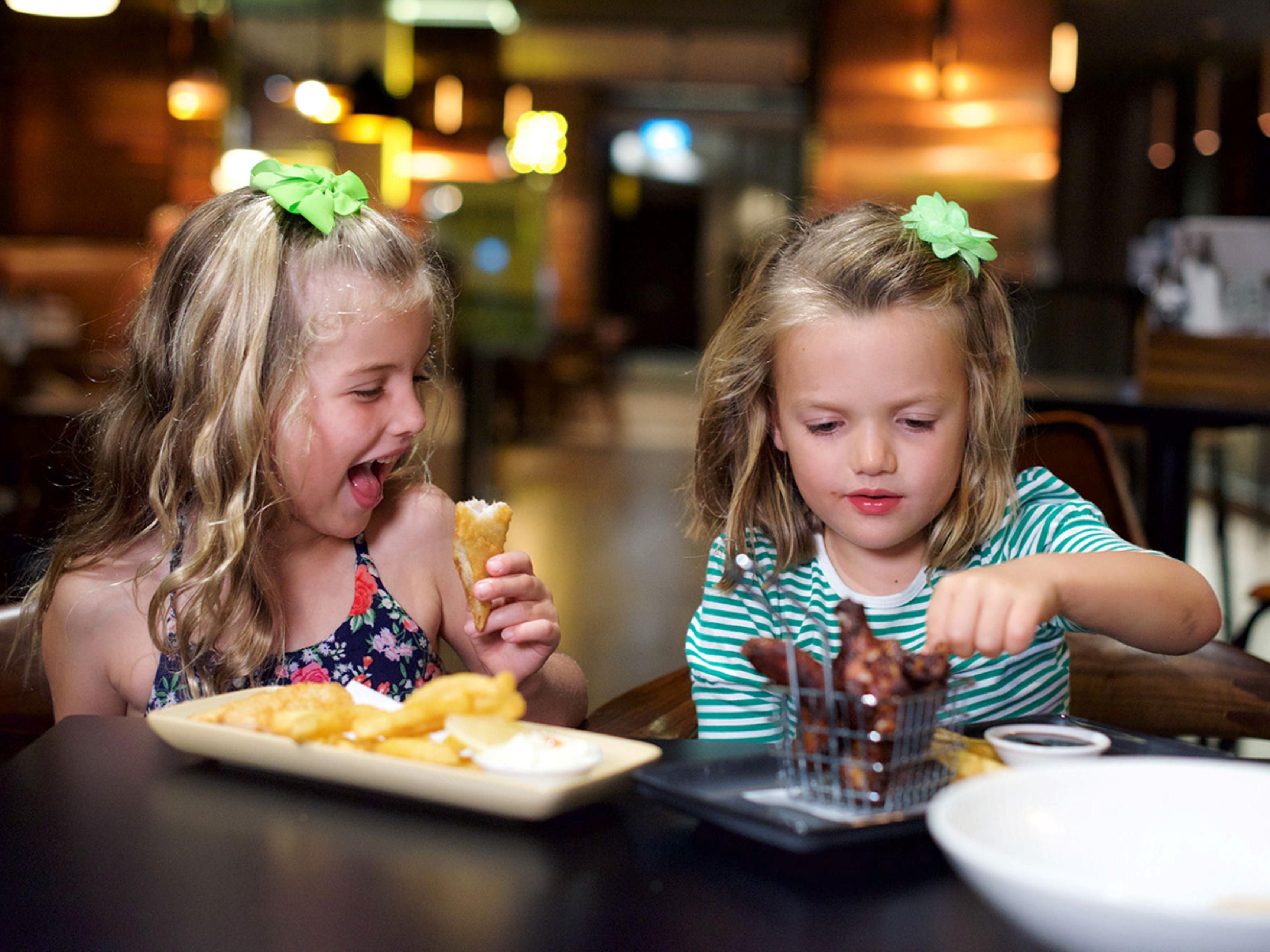 We welcome kids with open arms and help families save money with our Kids Stay & Eat Free guarantee. Kids eat free at breakfast, lunch and dinner when dining with an adult. Plus, to make your stay even more affordable, kids aged 12 and under stay for free when sharing their parents’ room.