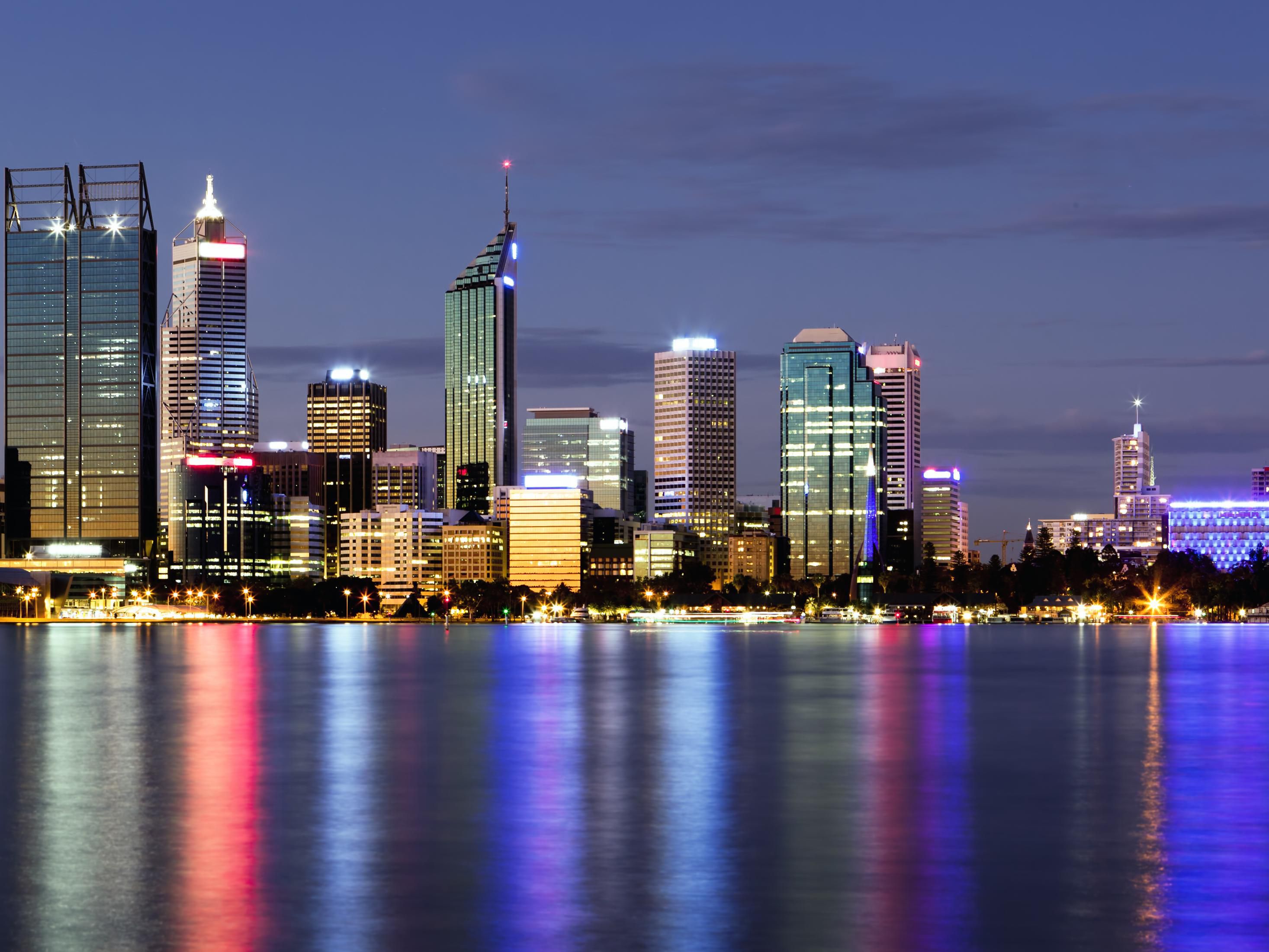 Nestled in the vibrant heart of Perth’s CBD, our hotel places you mere moments from the tranquil Swan River and the charm of Elizabeth Quay, just a five-minute walk from our hotel. With renowned restaurants at your doorstep and the city’s wonders within reach, it’s a perfect haven for exploration, connection, and discovery.