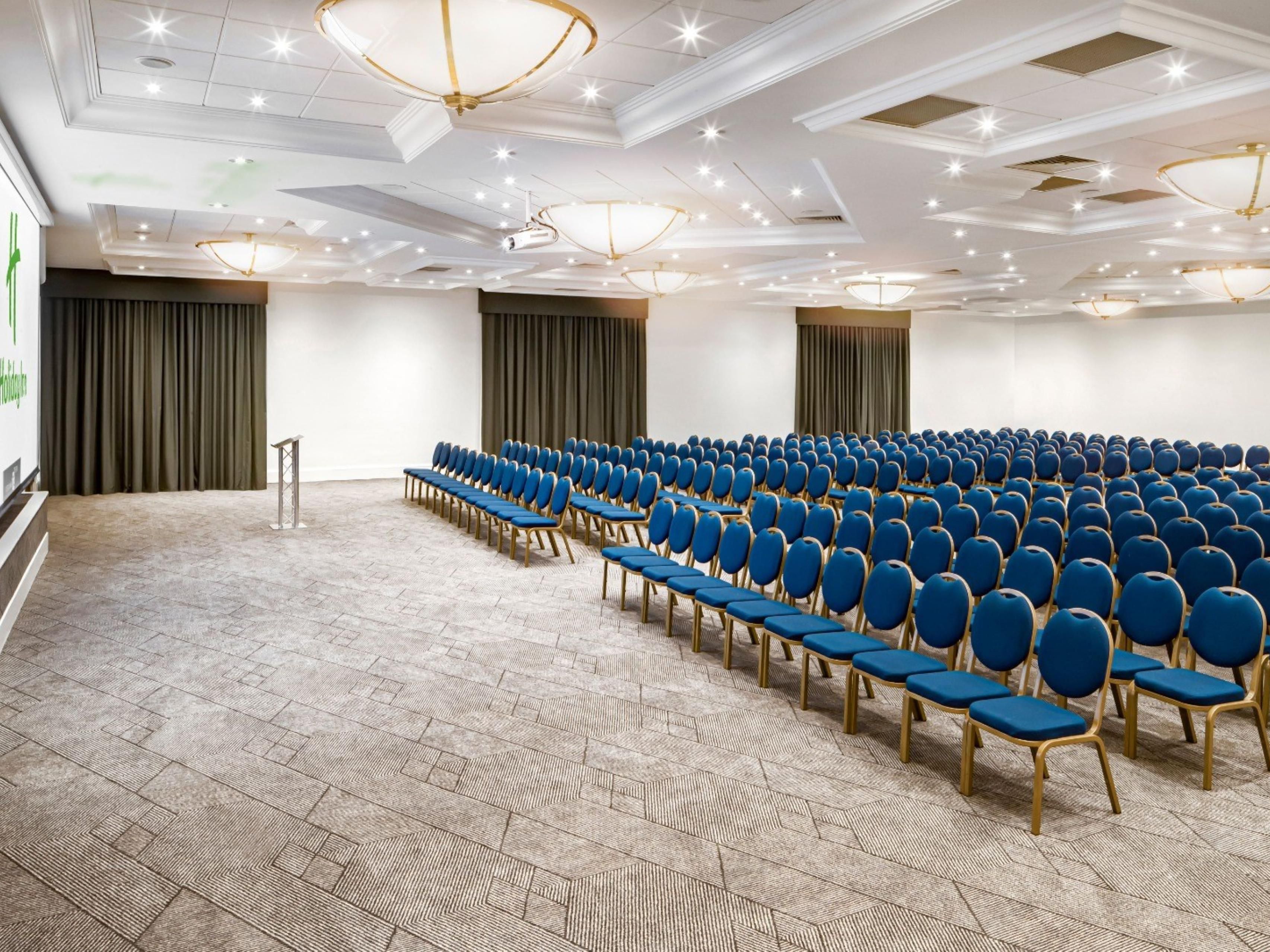 Looking for somewhere to conduct interviews? Or perhaps host a conference for up to 450 delegates? With 13 flexible meeting spaces ranging from 4 to 450 delegates, we have the perfect space for you. 