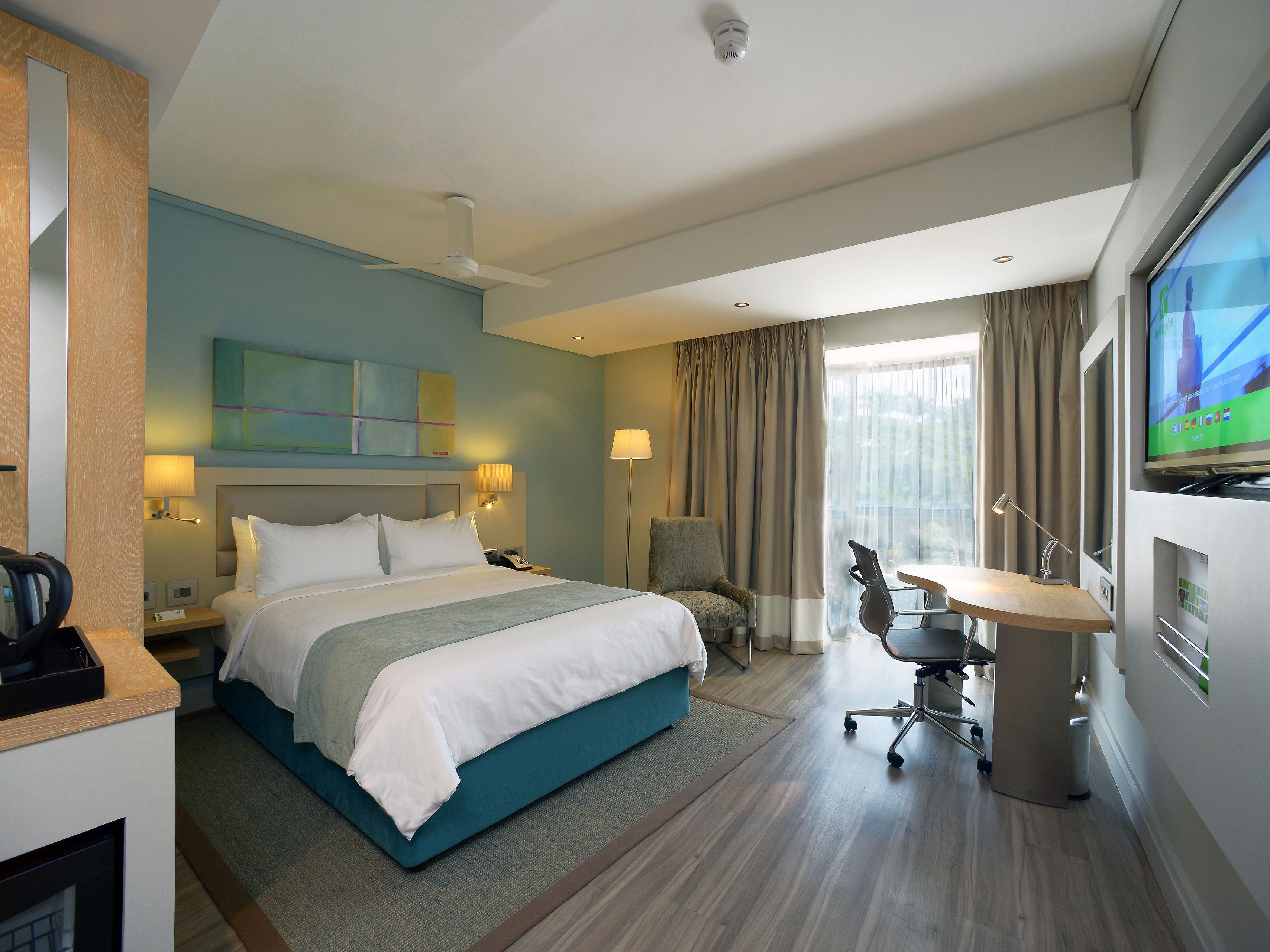 Queen Bed Standard Room