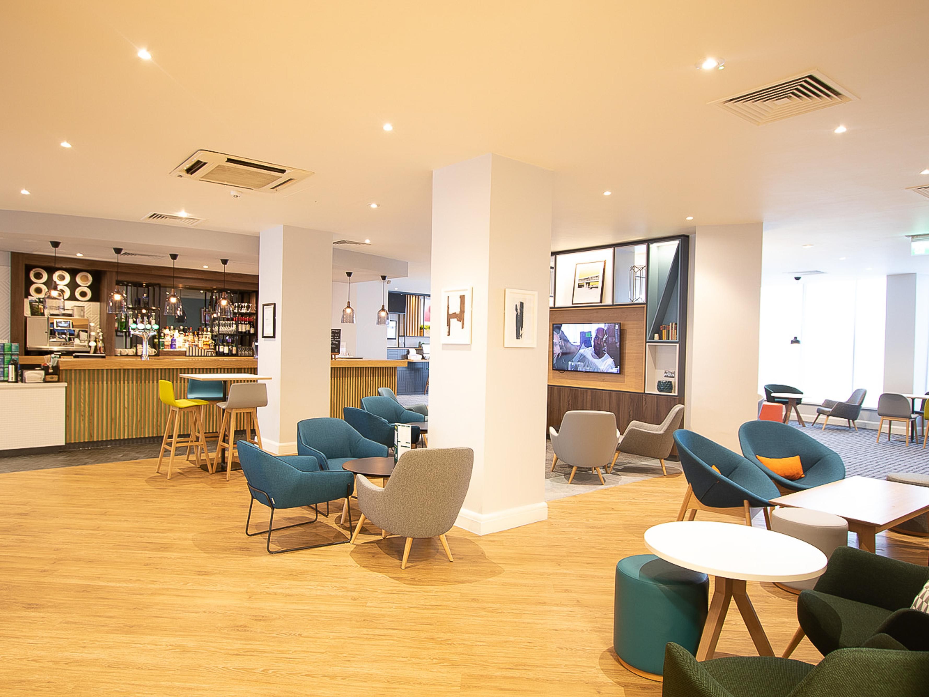 Join us in the bar for all the live matches, with our multi-screens showing both Sky and BT, so you will never miss kickoff!