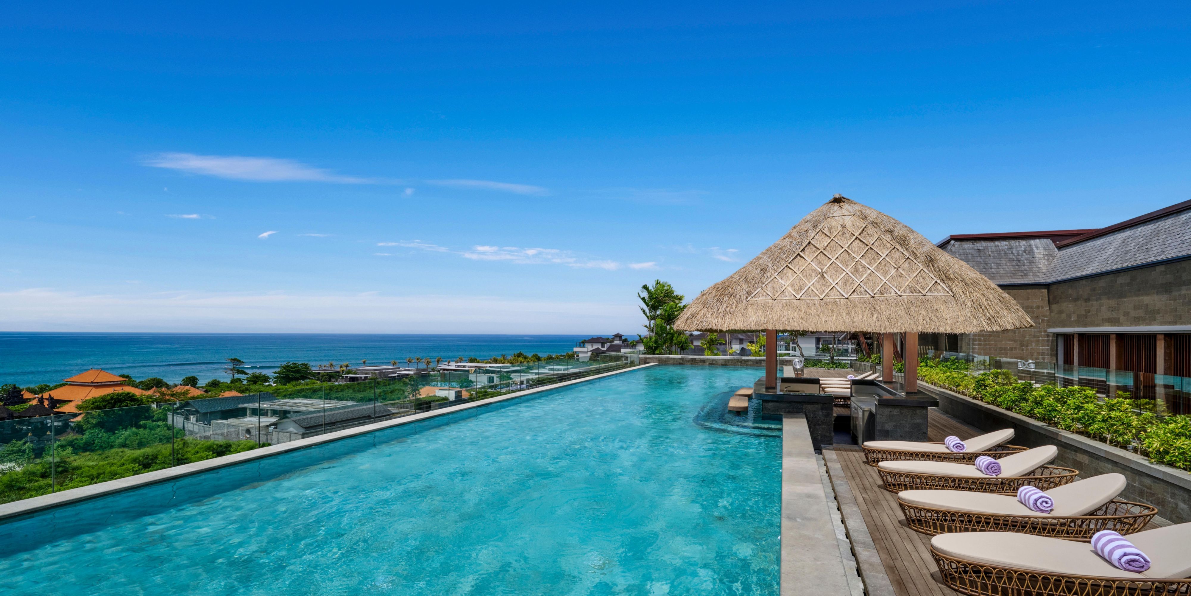 Holiday Inn Bali Canggu Pool Daylight