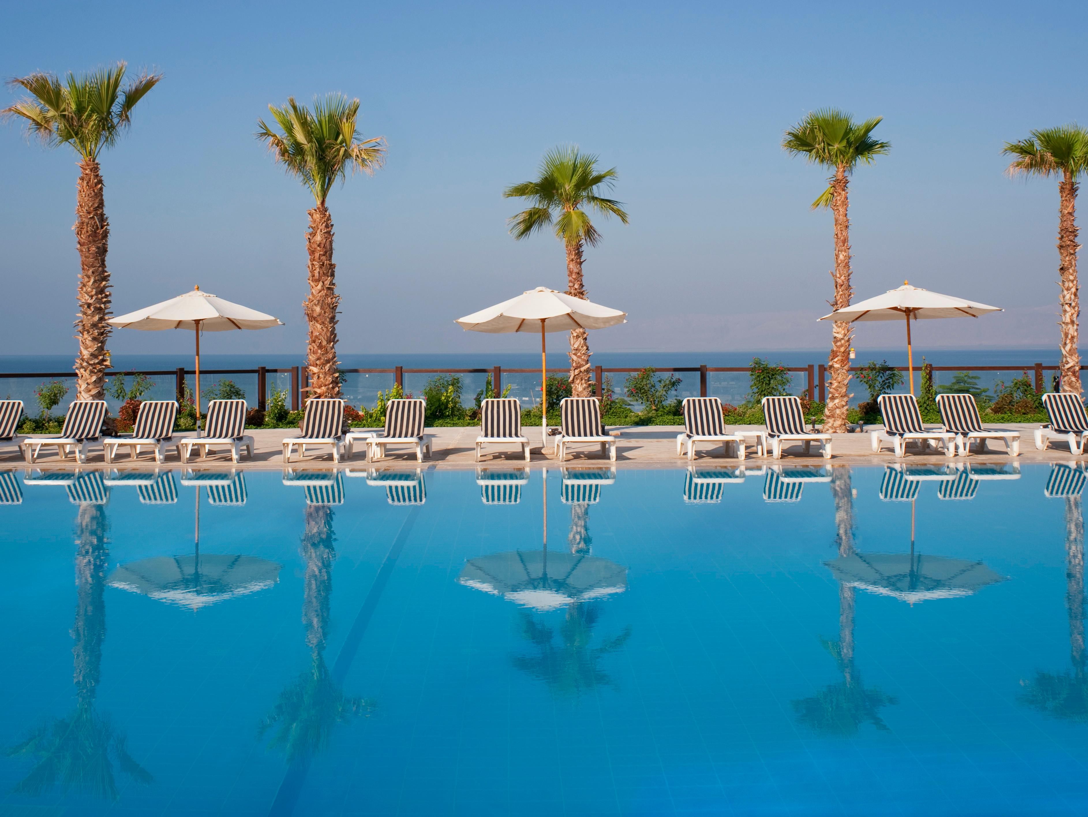 Dive into our beautifully designed pools and enjoy year-round comfort with our heated infinity and kids’ pools, perfect for winter relaxation. 

Then unwind on the serene shores of the Dead Sea for the ultimate escape.

