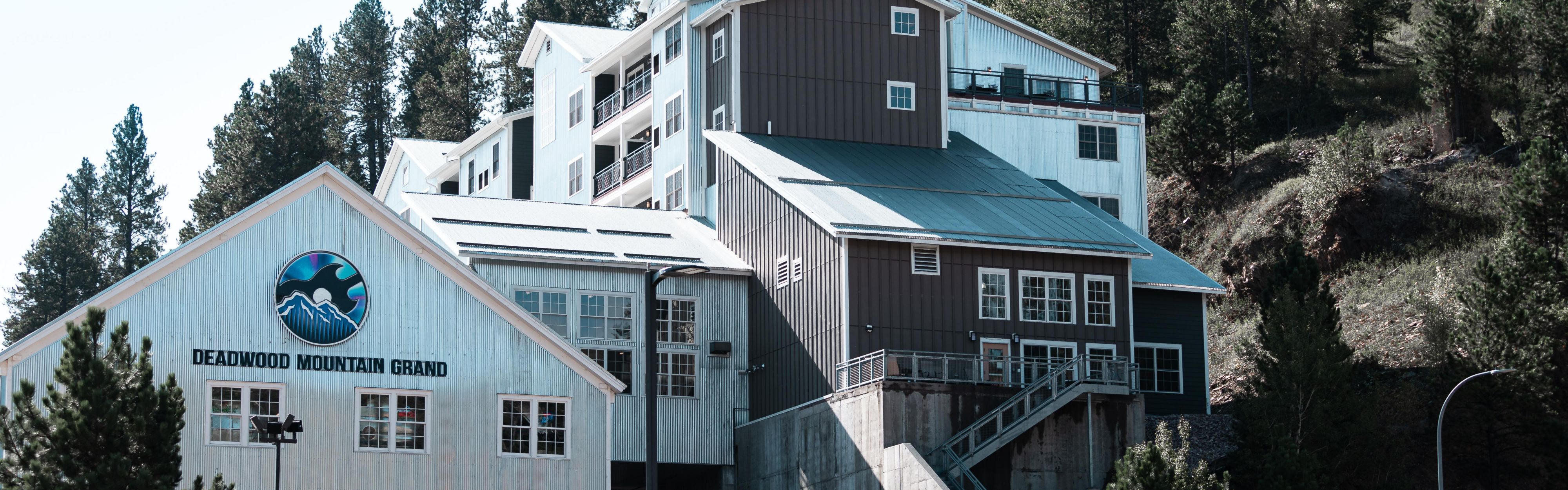 $hotelInfo.mediaDetails.welcomePhotos.primaryPhoto.caption}