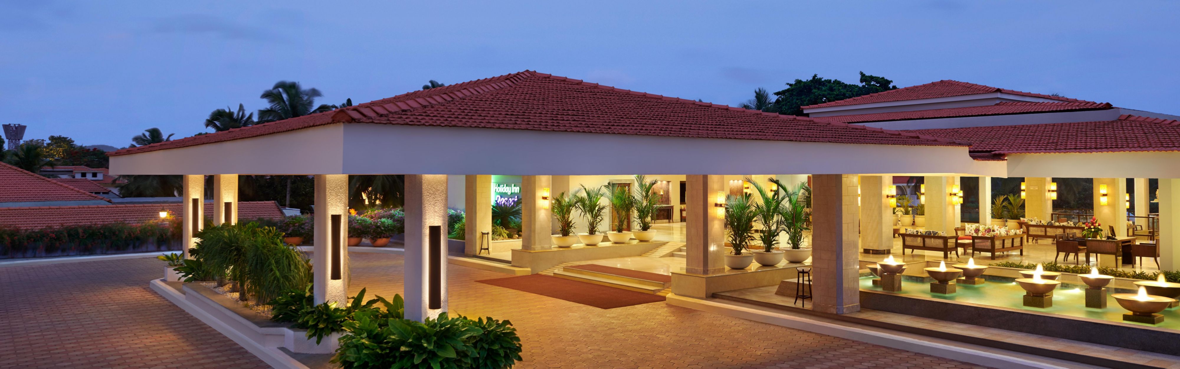 $hotelInfo.mediaDetails.welcomePhotos.primaryPhoto.caption}