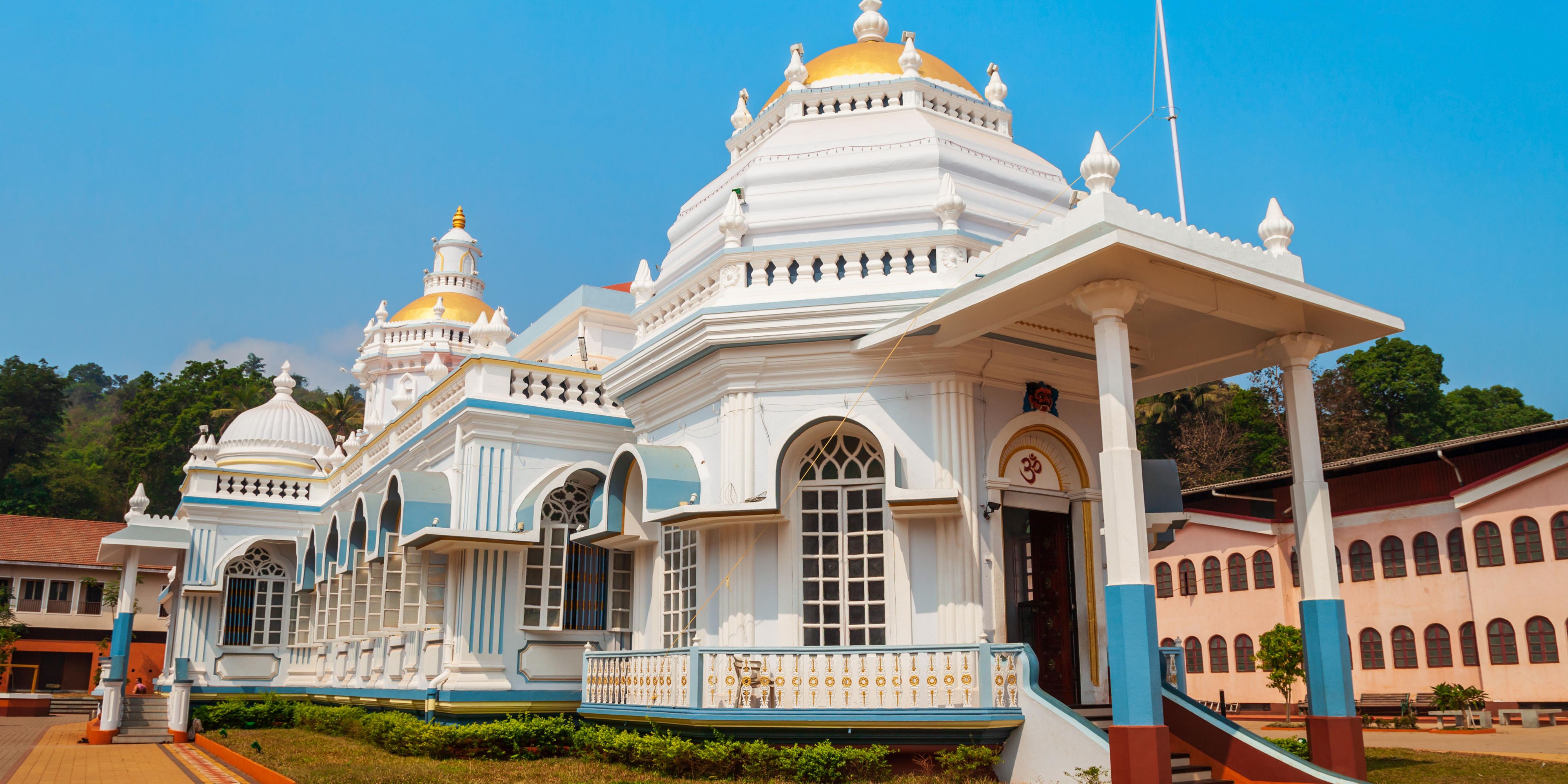 Shri Mangeshi Temple