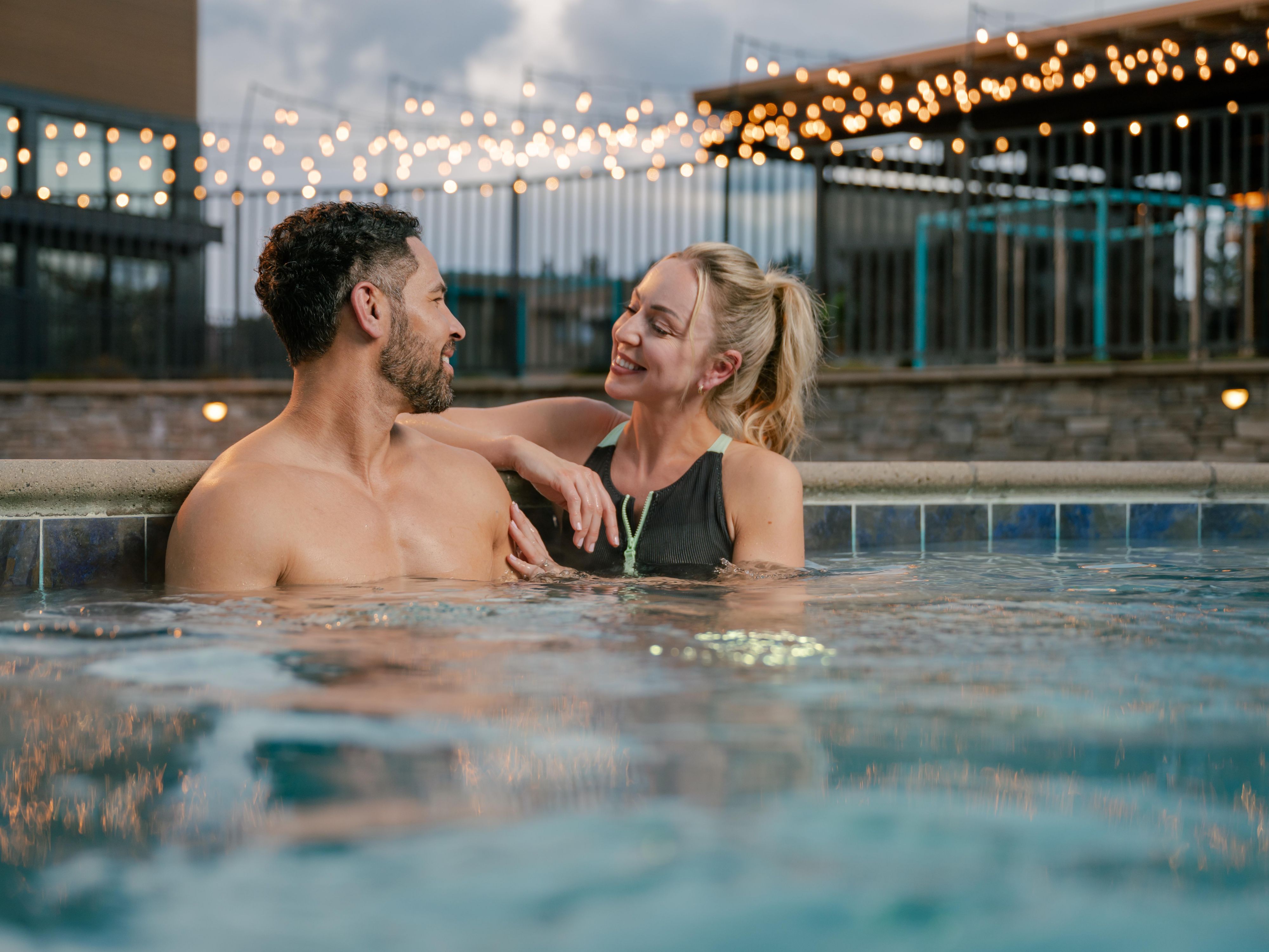 Discover the beauty of the Grand Canyon with Roadrunner E-Bike rentals, offering a fun and unique way to explore the area. Afterward, unwind at our indoor and outdoor pools, year-round hot tubs, and splash pad. Open from morning to night, relaxation and adventure await! Please note, E-Bikes are unavailable during the winter season.