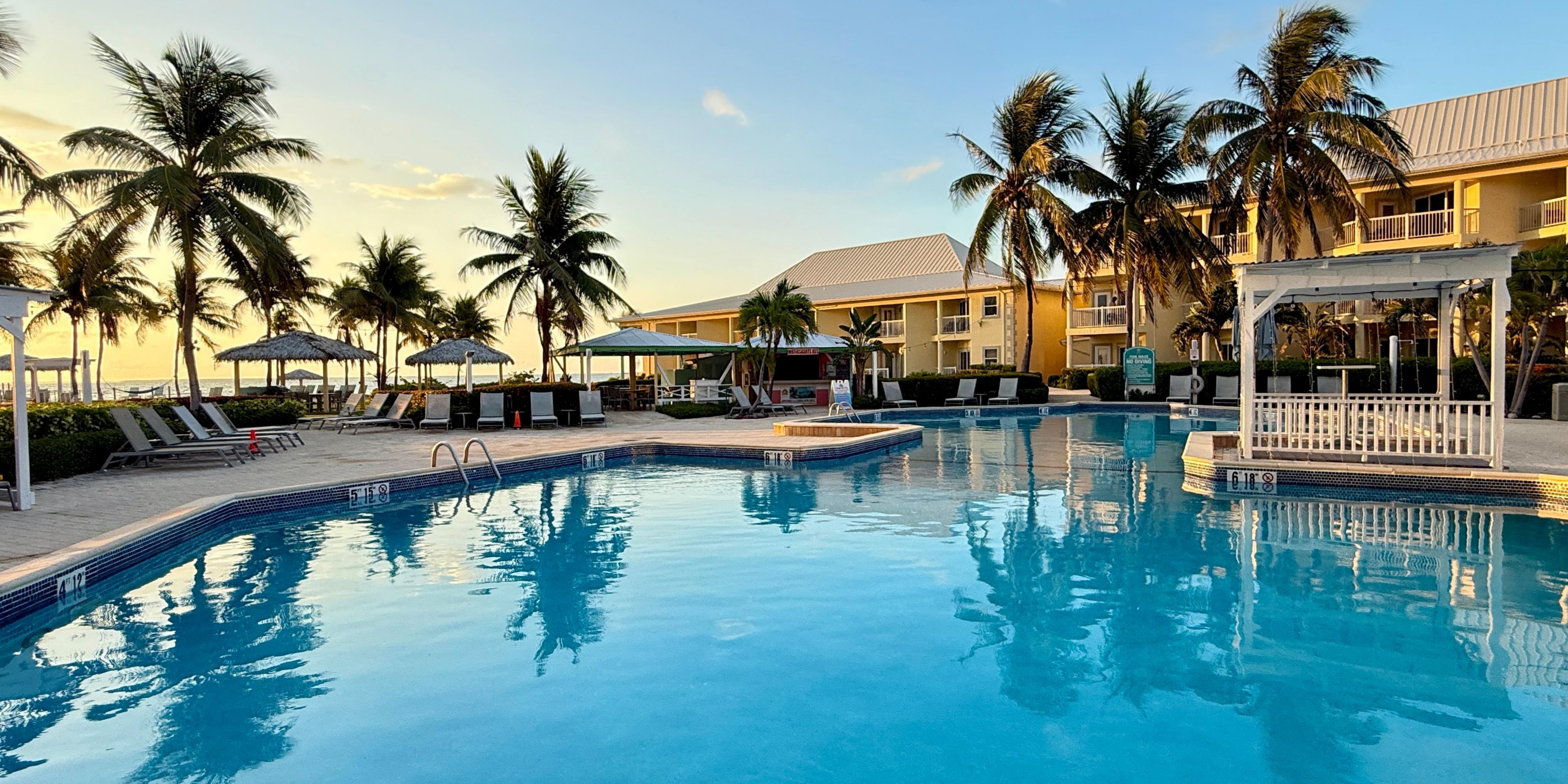 Fantastic ocean breezes by our freshwater pool