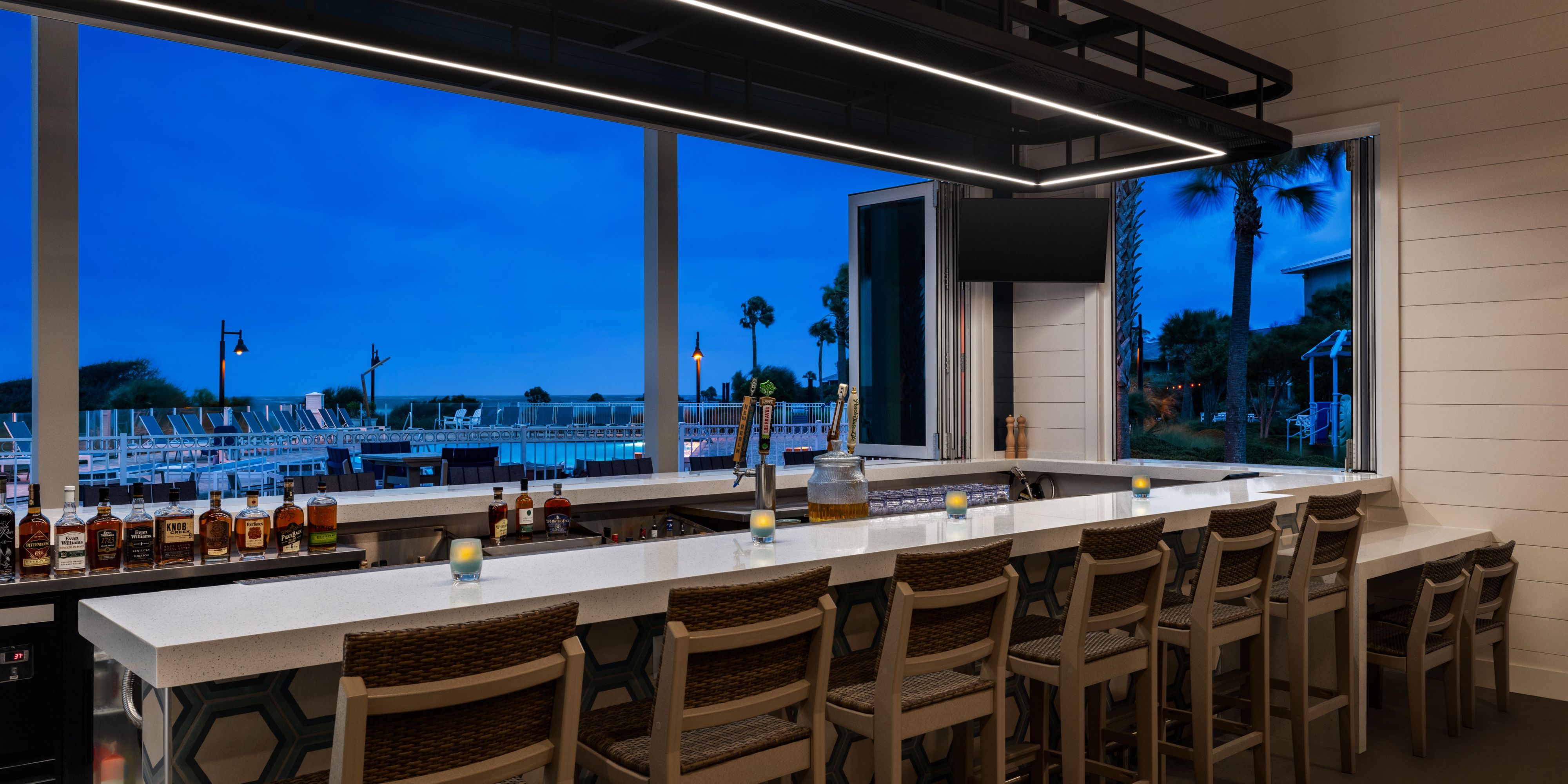 24 Coastal Grill bar