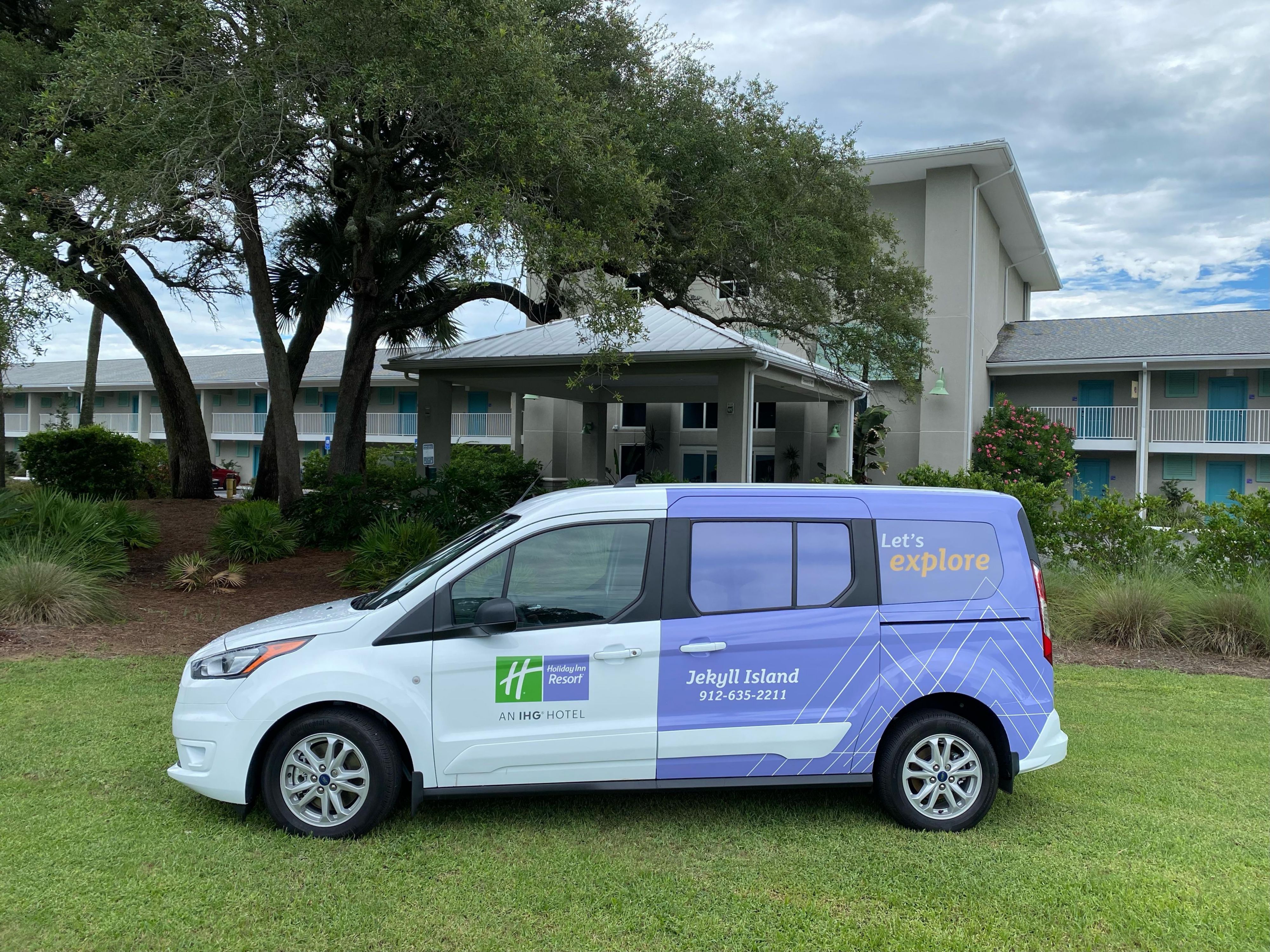 Holiday Inn Resort shuttle