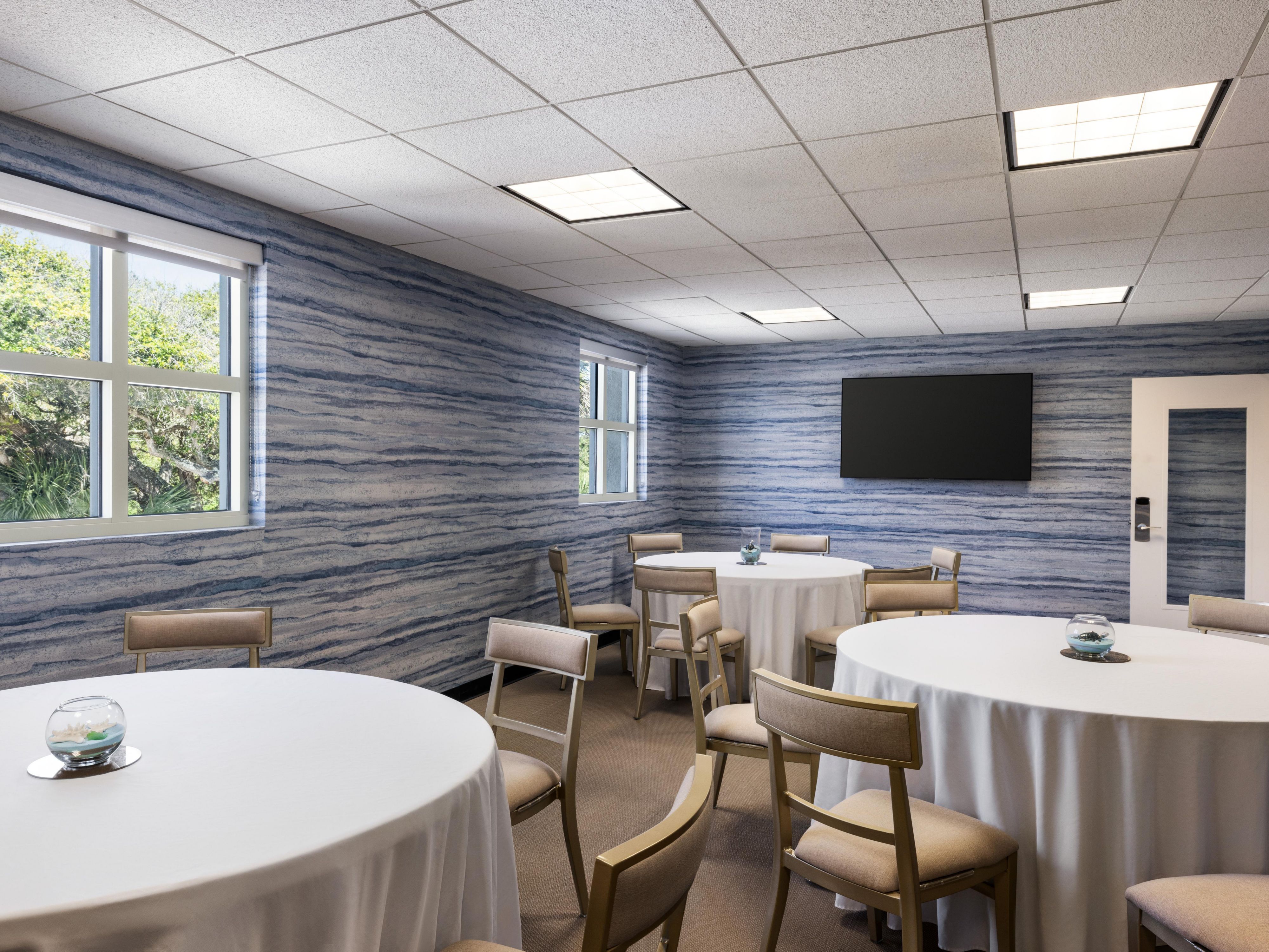 Live Oak Meeting Room