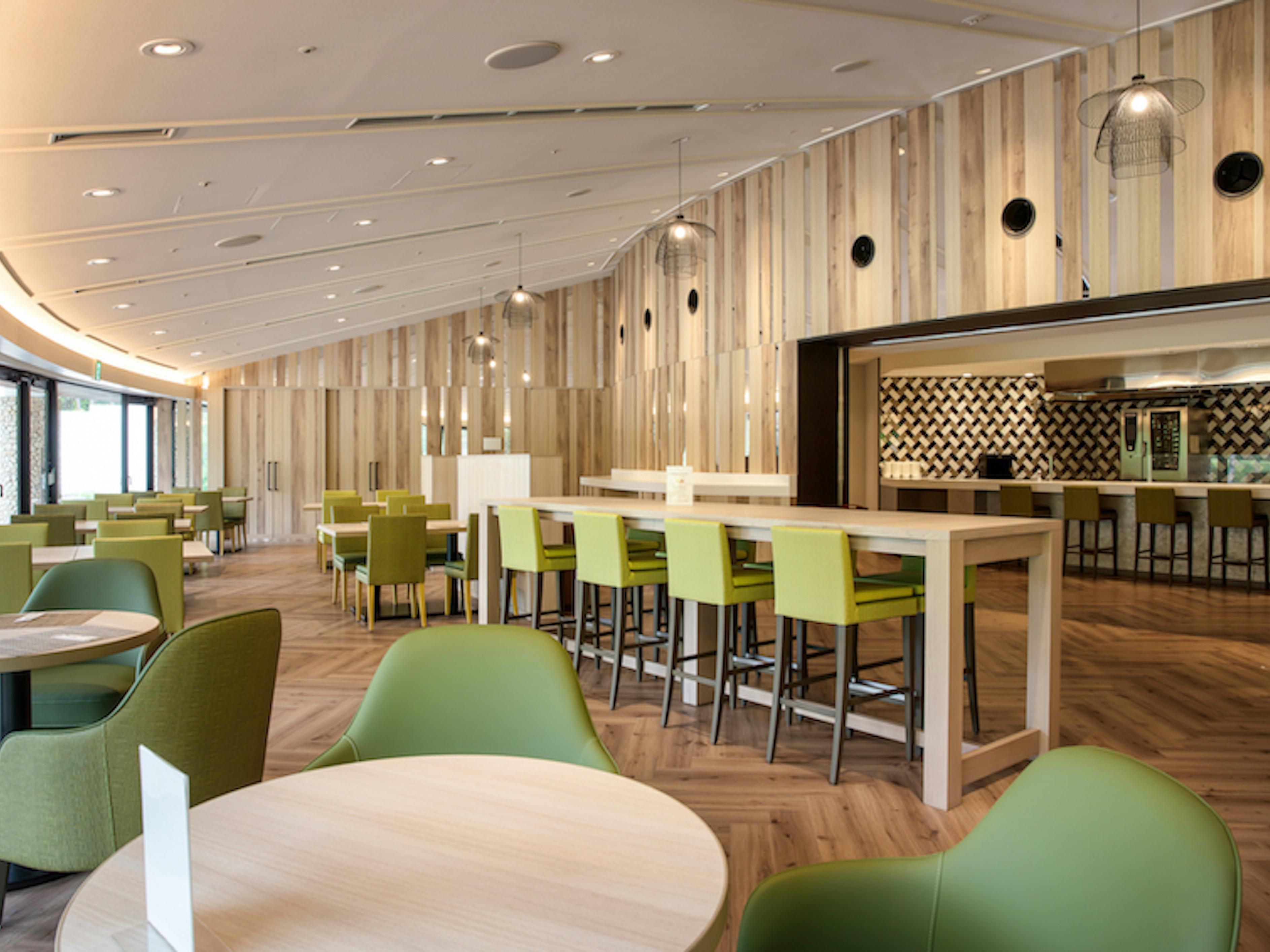 Nourished by water from the Takase River and the mountains of the surrounding Northern Alps, the land around hotel provides an abundant harvest of fresh produce. Inspired by the range of local, seasonal ingredients available, the chefs create a continually evolving menu of dishes rooted in Japanese tradition but enhanced with international flair.