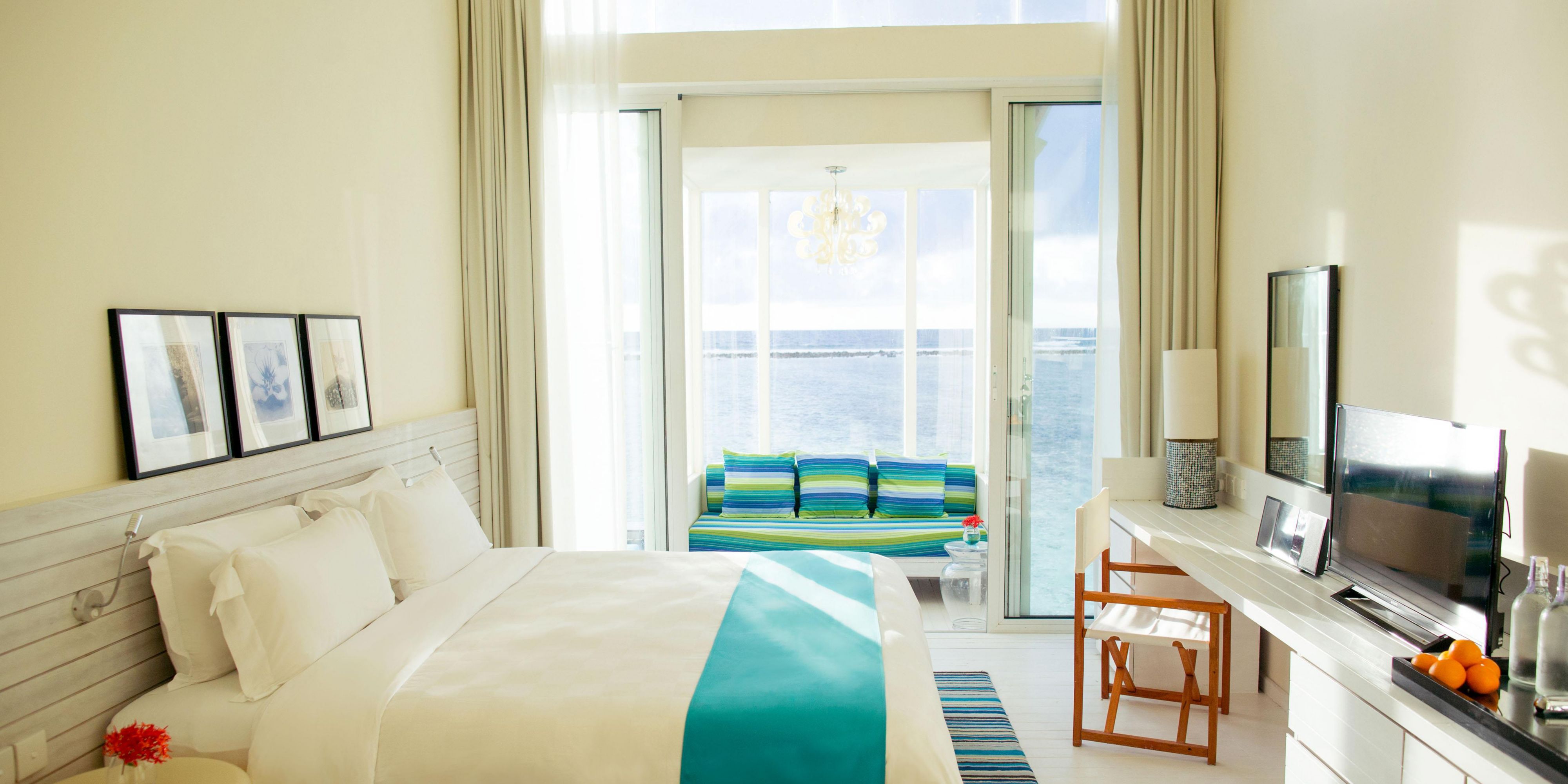 Master Bedroom - 2 Bedroom Sea View Overwater Pavillion