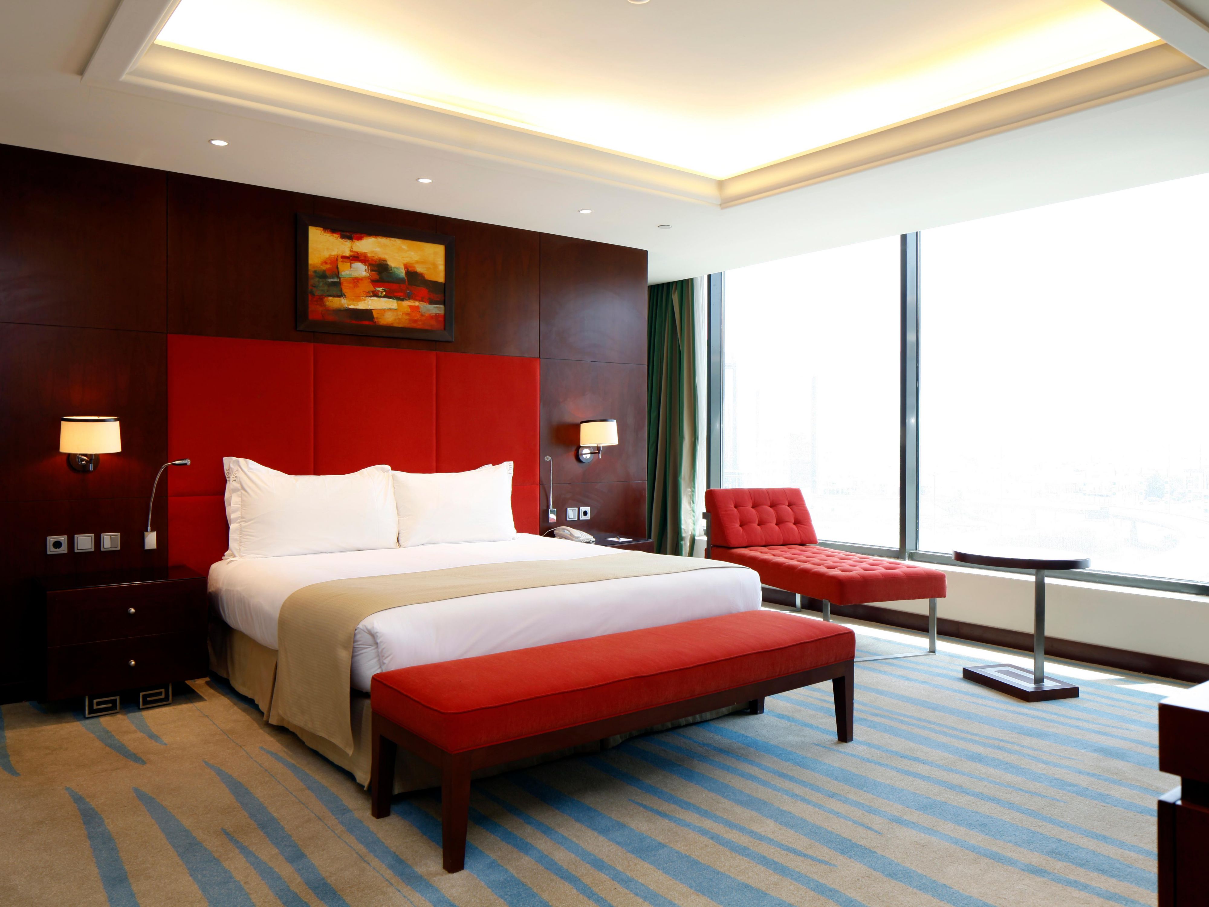 Penthouse on the top floor of each tower:
332 sqm Penthouse in the East Tower with 3 bedrooms and adjoining bathrooms give extra comfort to large families. East tower also provides a small garden on roof top.
334 sqm Penthouse in the West Tower with 2 bedrooms and adjoining bathrooms give extra comfort to large families.