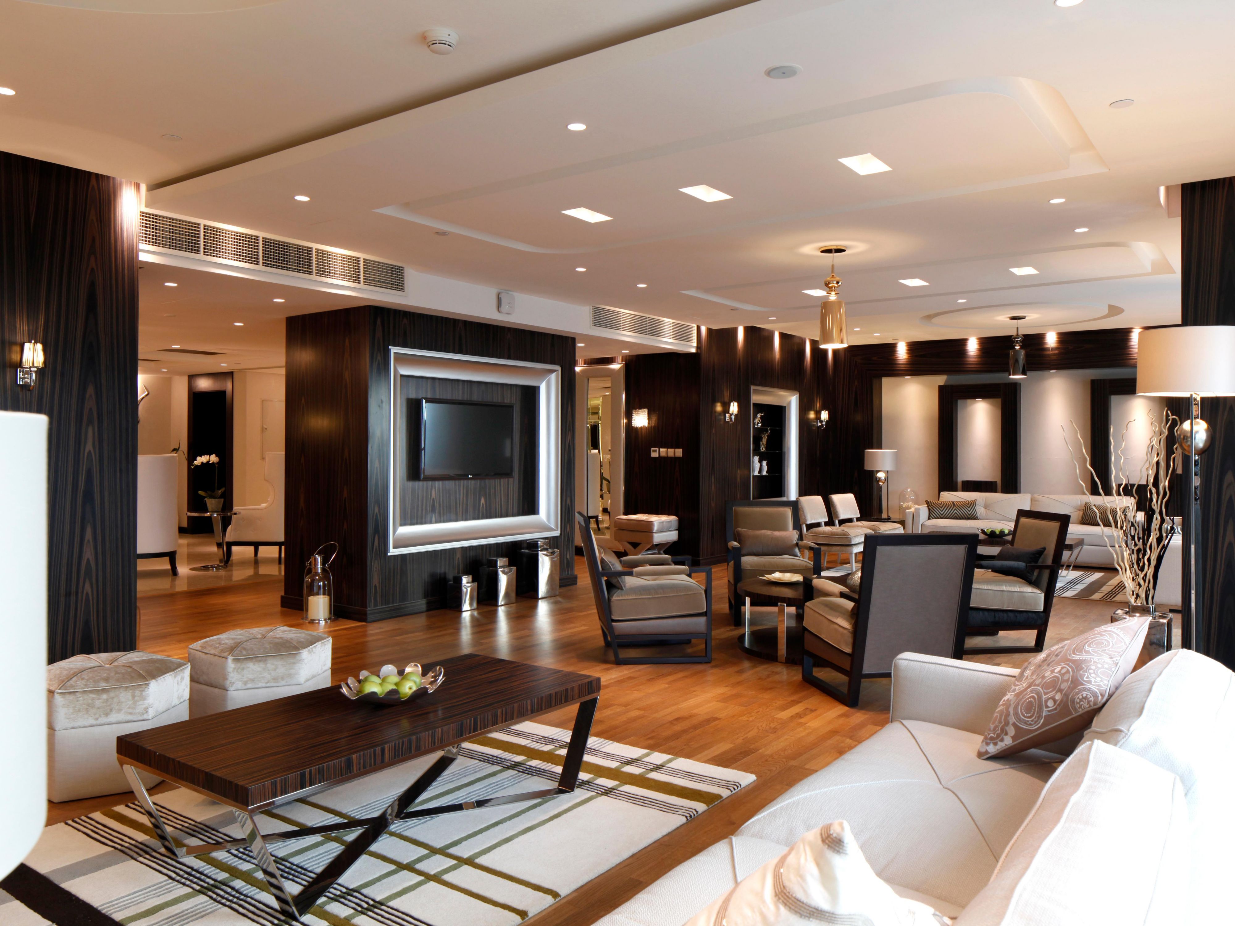 Very Spacious air conditioned penthouse (over 600sqm), master bedroom, large bathroom, guests' room, dining room, living room, powder room, kitchen, maid room, interactive TV, high speed internet,  tea and coffee maker, hair dryer, mini fridge, double glass window, safe box, iron and iron board and whirlpool