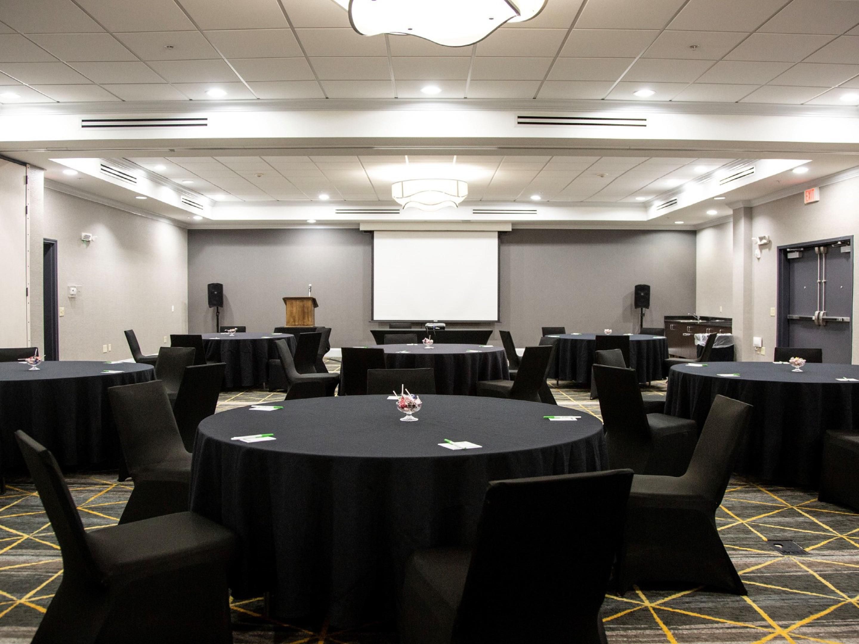 We cater towards business meetings, wedding receptions, birthday parties and more! Our largest space is 3,000 square feet.