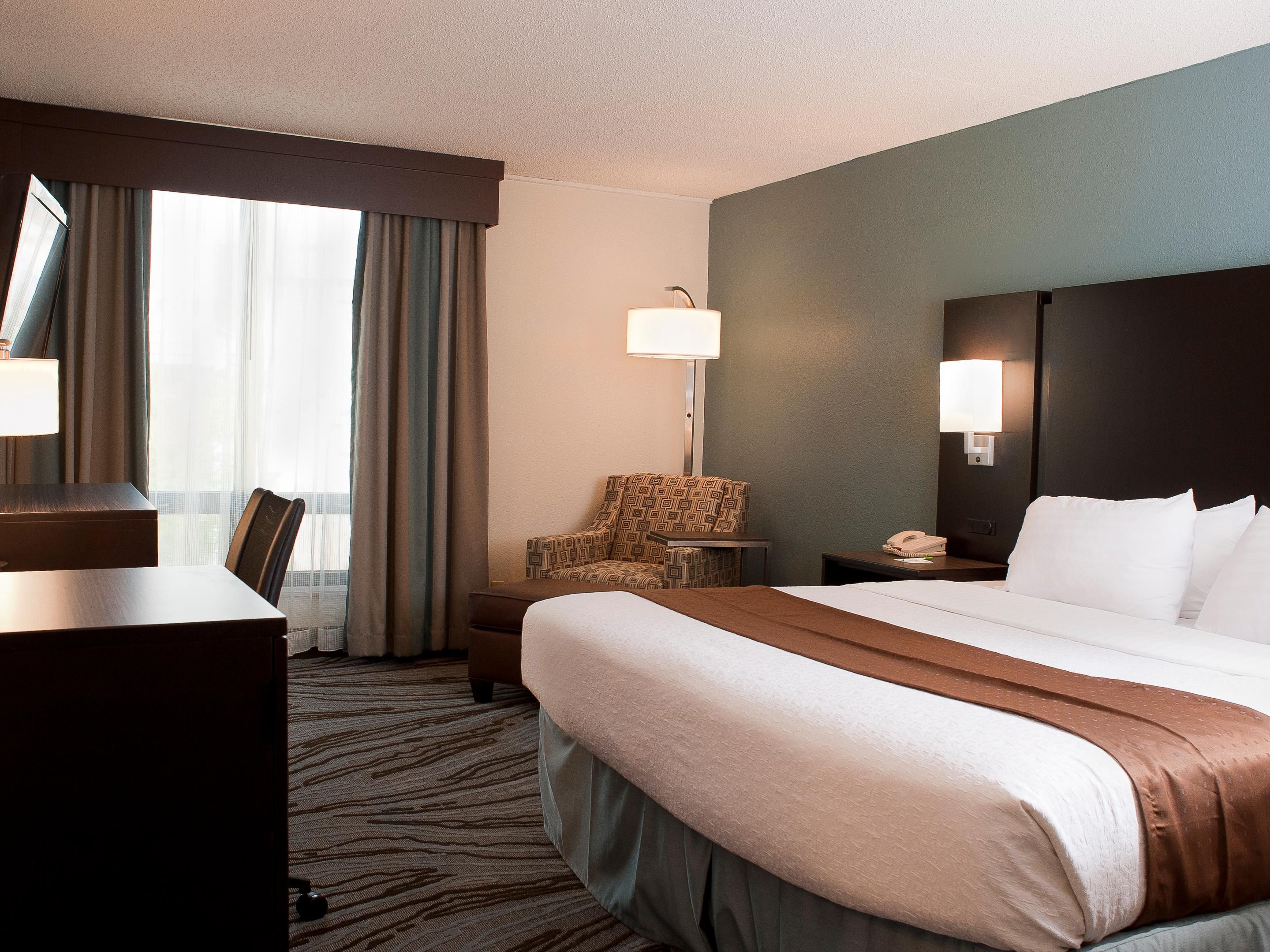 Quad Cities Hotel Near Rock Island, IL | Holiday Inn Rock Island - Quad ...