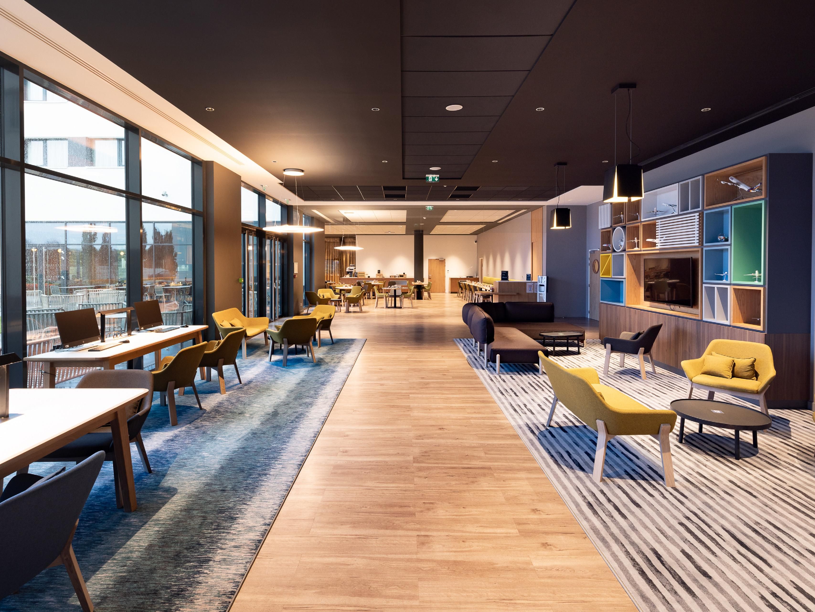 Holiday Inn Paris CDG Airport - Hotel Roissy - Business Center