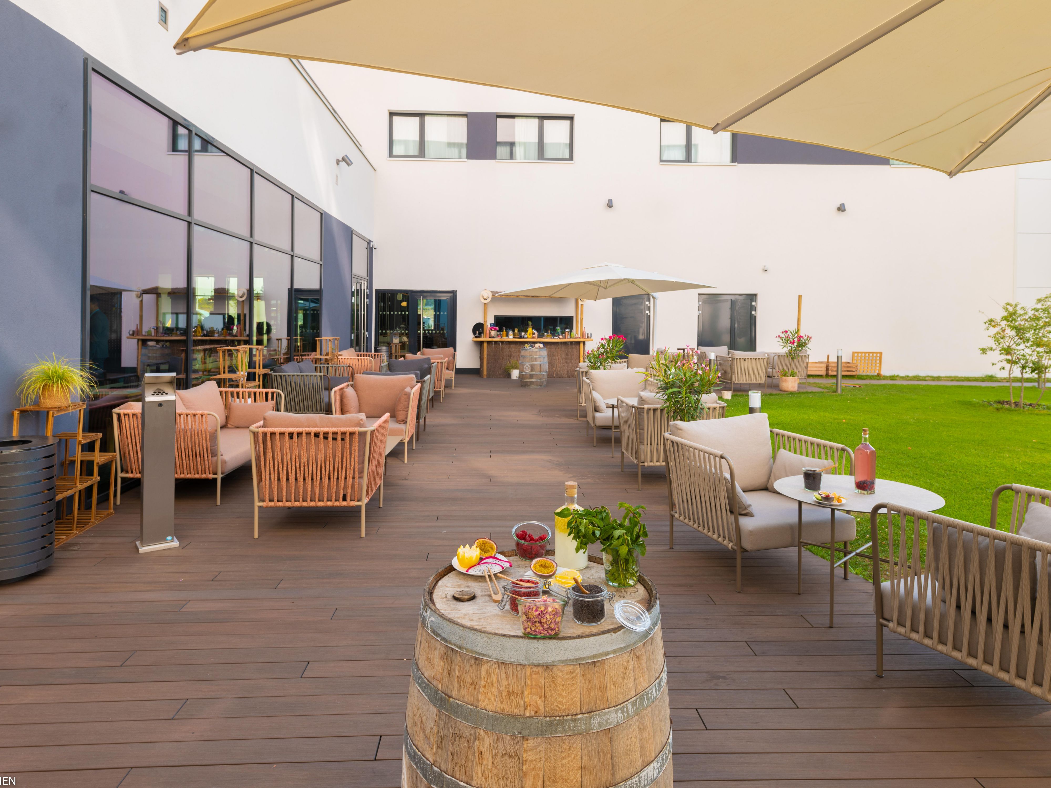 Enjoy our sunny terrace with some cocktails and snacks.