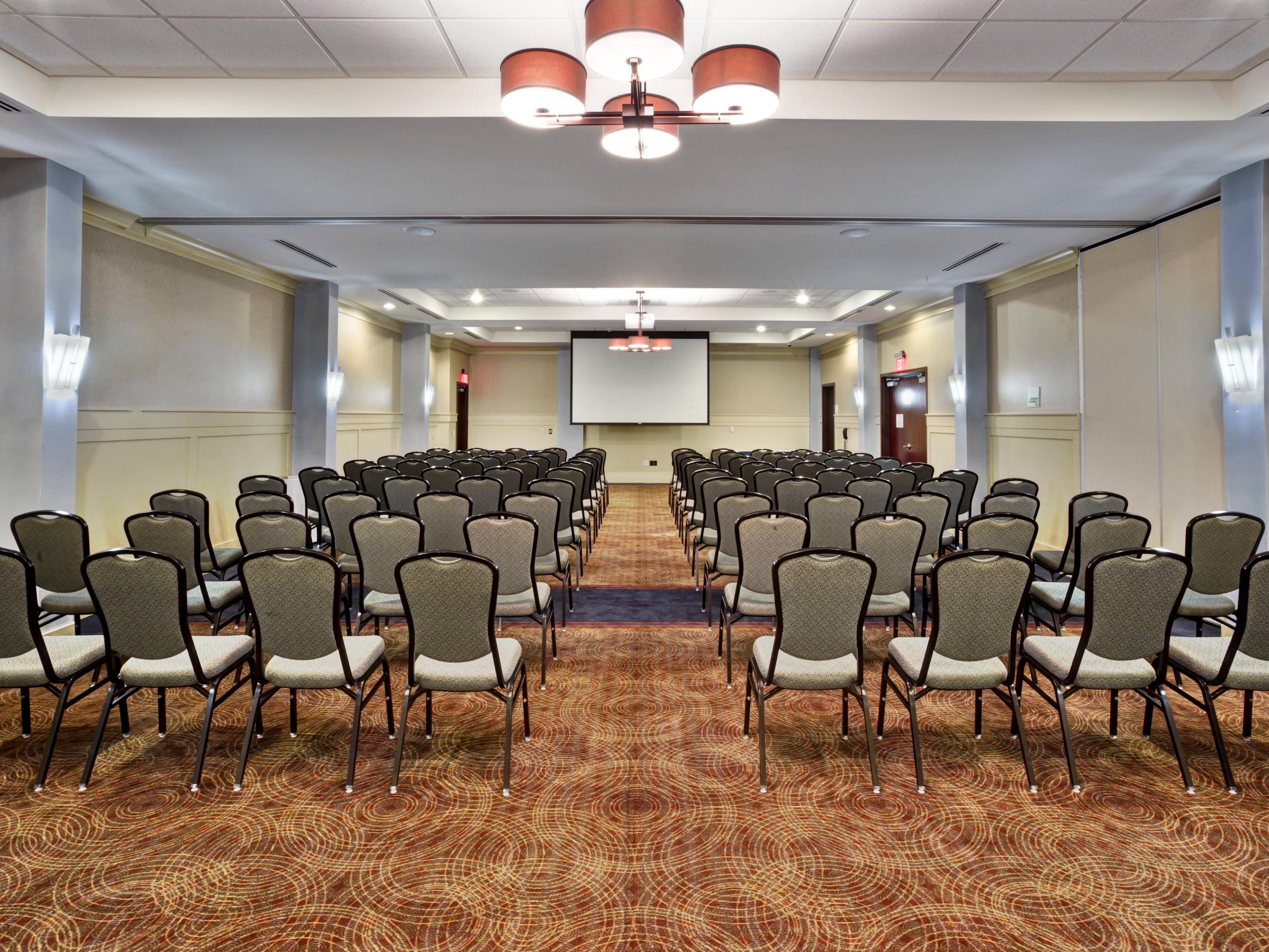 Host your business meetings and special events at our Detroit airport hotel, where we offer 1,690 sq ft of versatile meeting space equipped with full catering services. Our prime location and comfortable accommodation ensure convenience and satisfaction for all guests. From intimate gatherings to grand receptions, we make your events exceptional.