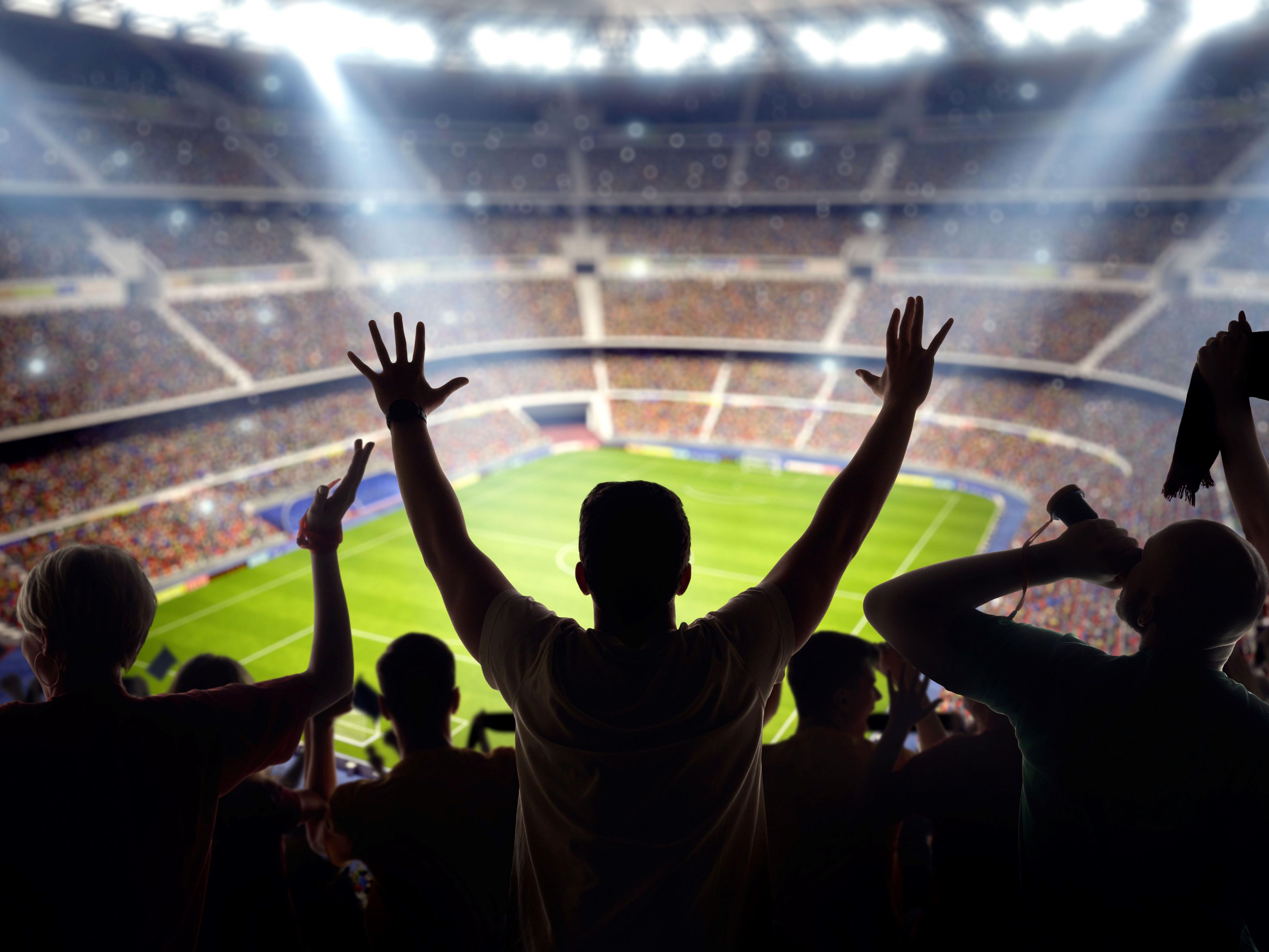 Football schedules are out, and game day excitement is already building! Big matchups mean big crowds — plan and secure your stay early. Holiday Inn Chicago O'Hare - Rosemont puts you close to all the action, making it easy to cheer on your favorite team this season. Book now for the best availability!