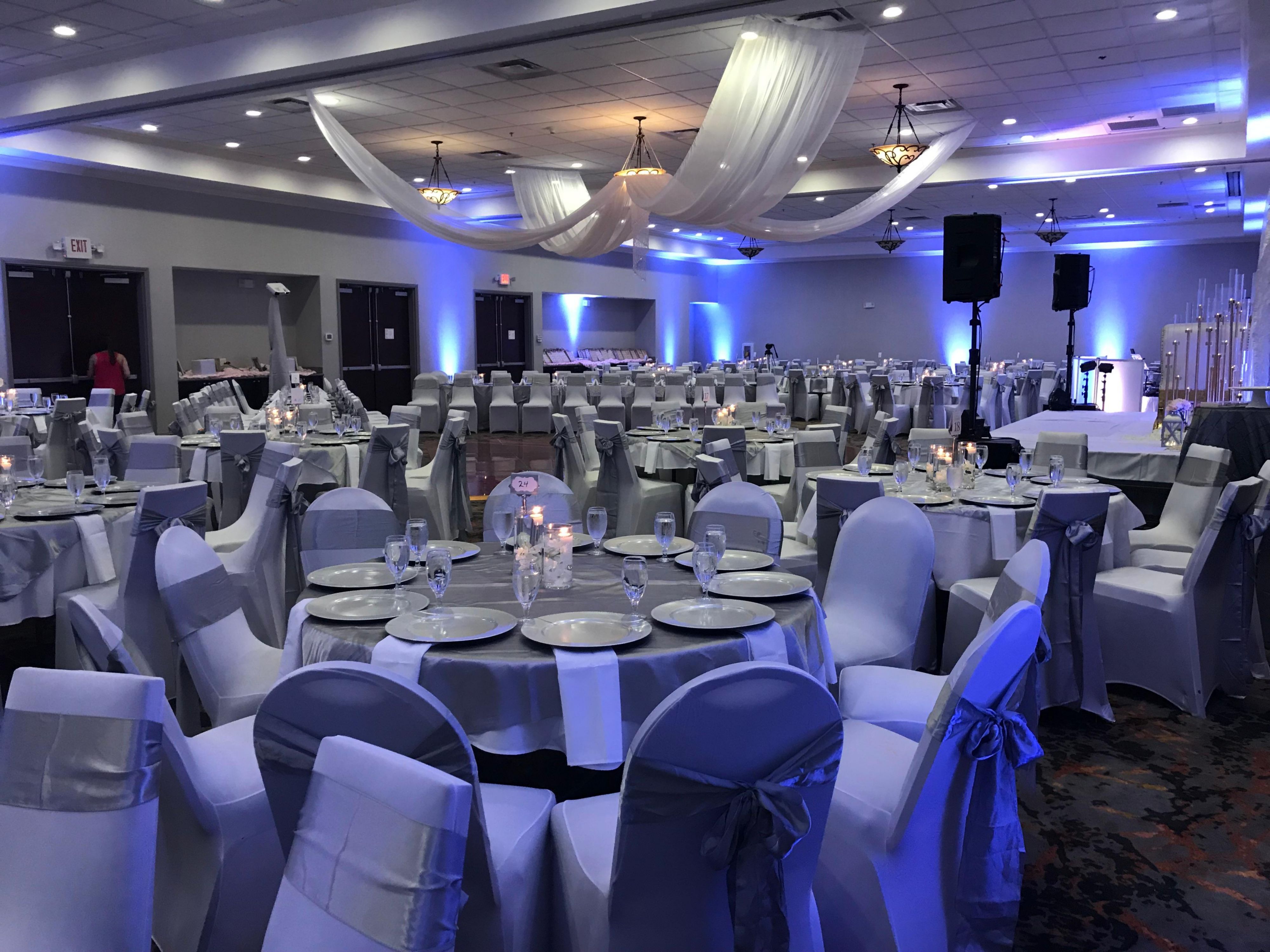 We are within 5 miles from most wedding venues in Roswell-Naylor Hall, Primrose Cottage, Roswell Mill, Roswell River Landing. Speak with our Wedding Specialist to learn more about special group rates. Event space can accommodate up to 300 pp, so allow us to take care of all your needs under one roof!