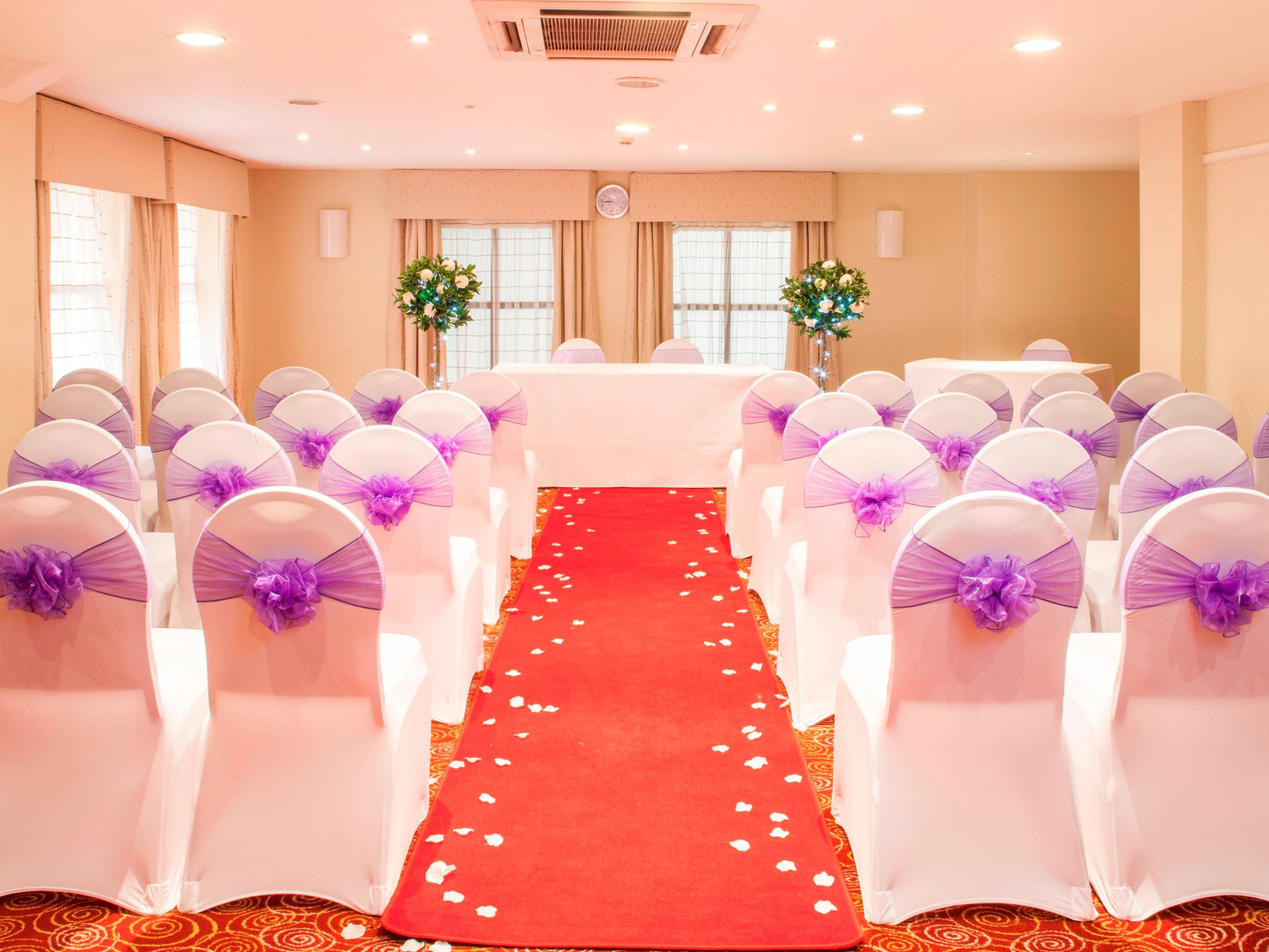 Celebrate your special day at Holiday Inn Rotherham Sheffield. Set in a charming and versatile space, we offer the ideal backdrop for weddings that are both grand and intimate. Say I Do, Your Way with our bespoke wedding packages plus the option of self-catered packages, giving you the freedom to tailor every detail of your celebration.