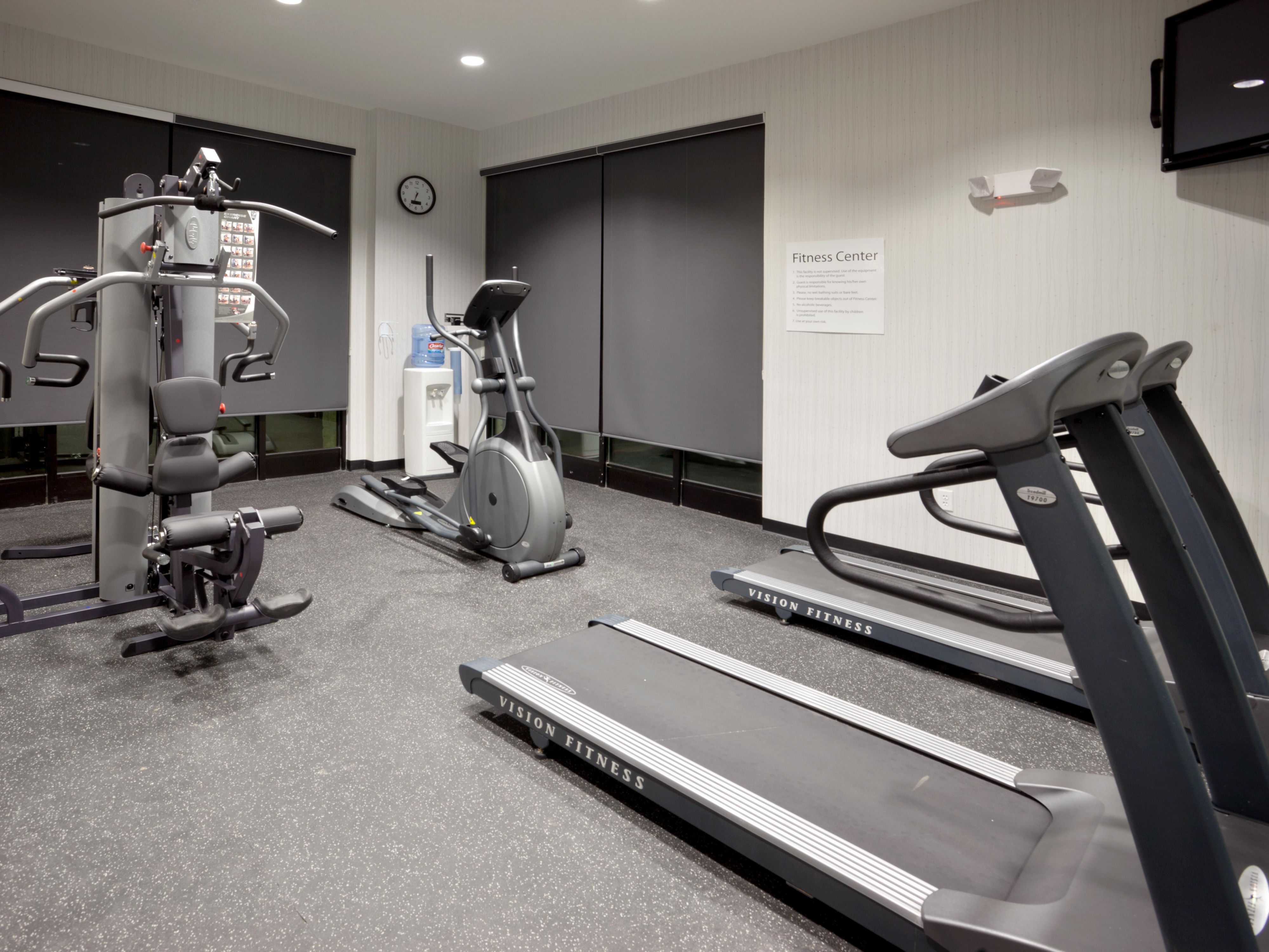 Take time to relax at our indoor pool, open year-round for guests of all ages. Whether you want to refresh after a day in Stone Oak San Antonio TX or spend time with the kids, this inviting space makes it easy to recharge during your stay at our hotel near Stone Oak San Antonio.