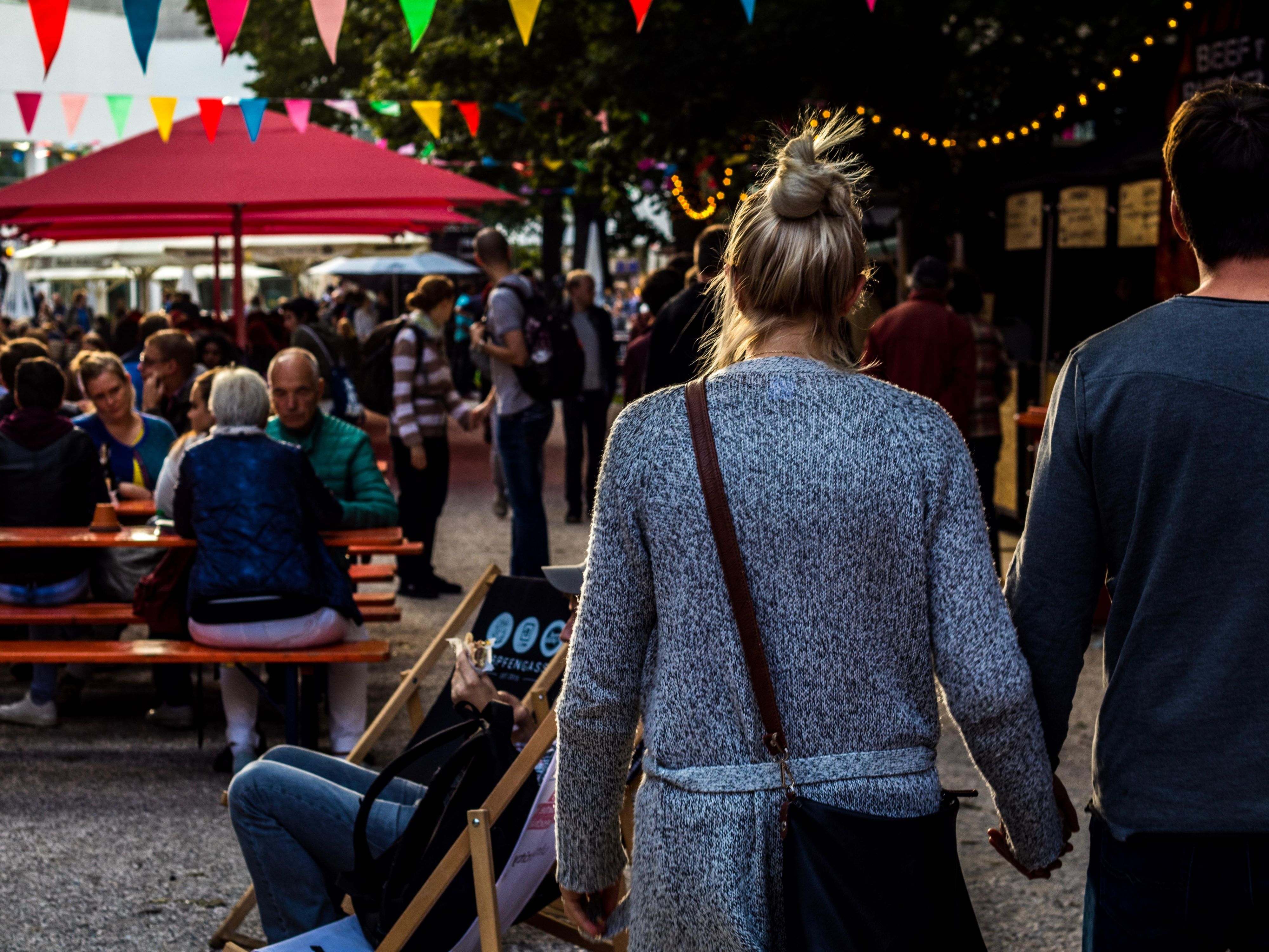 Our centrally located hotel is near everything the city has to offer. Check out San Antonio SeaWorld & Aquatica Water Park, the historic Alamo, River Walk, Tower of the Americas, Fiesta Texas Six Flags and much more. Plus with our free shuttle to SeaWorld and Kids always Stay and Eat Free, the only thing left to do is book your next vacation today!