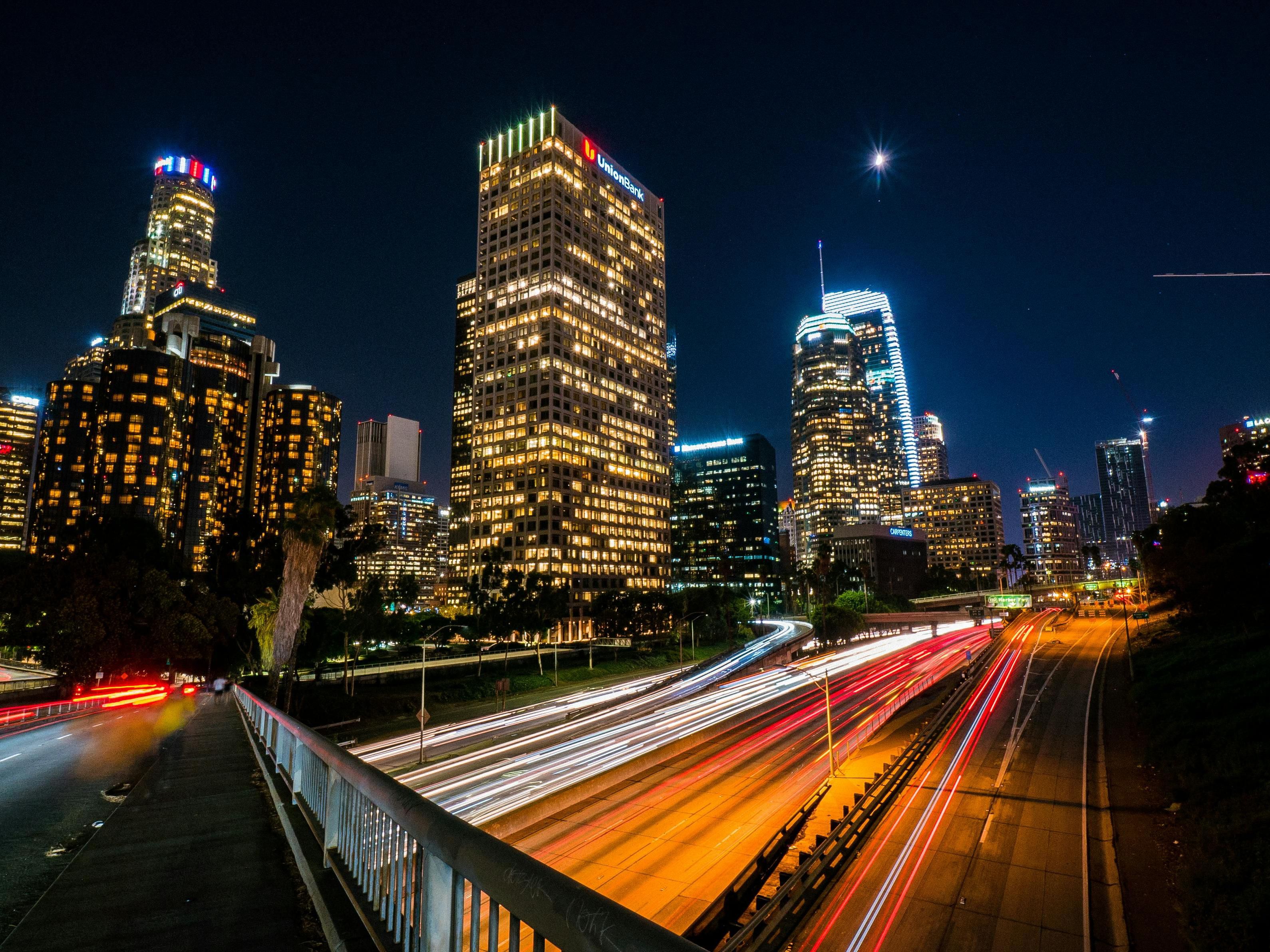 Our prime location offers unparalleled convenience for all guests. With easy access to freeways 55, 5, 405, and 22, getting around is a breeze. We're just a short drive from historic Downtown Santa Ana, where you can explore a variety of unique shops, diverse dining, and vibrant arts and culture. Our concierge can help you find the best of it all.