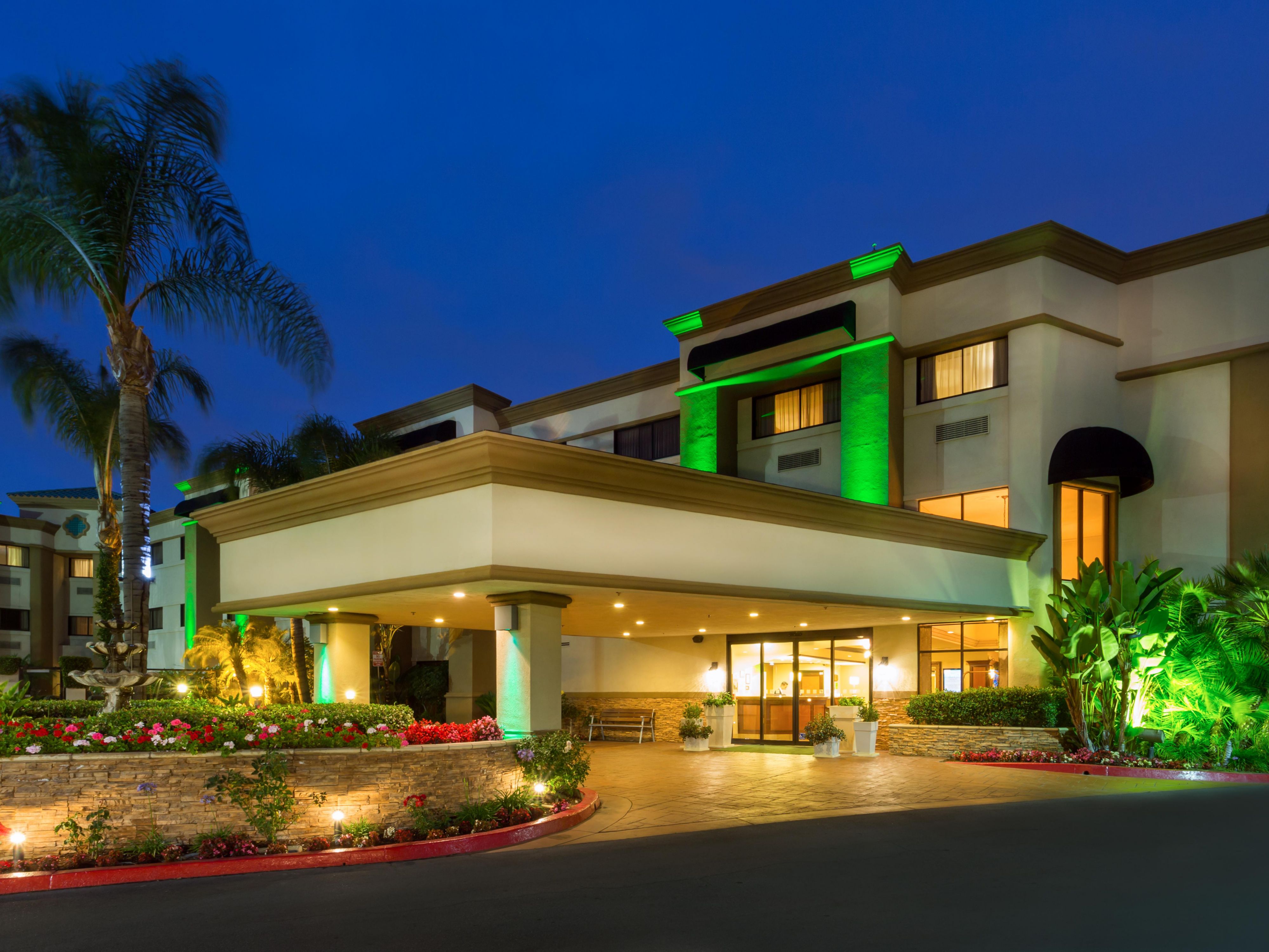 Our hotel is ideal for business travelers. We're a short drive from major corporate hubs in Santa Ana, Irvine, Tustin, and Costa Mesa. With quick access to companies like Philips, Siemens, IBM, General Electric, Samsung, 3M, and First American Corporation, your commute will be a breeze, allowing you to focus on your work.