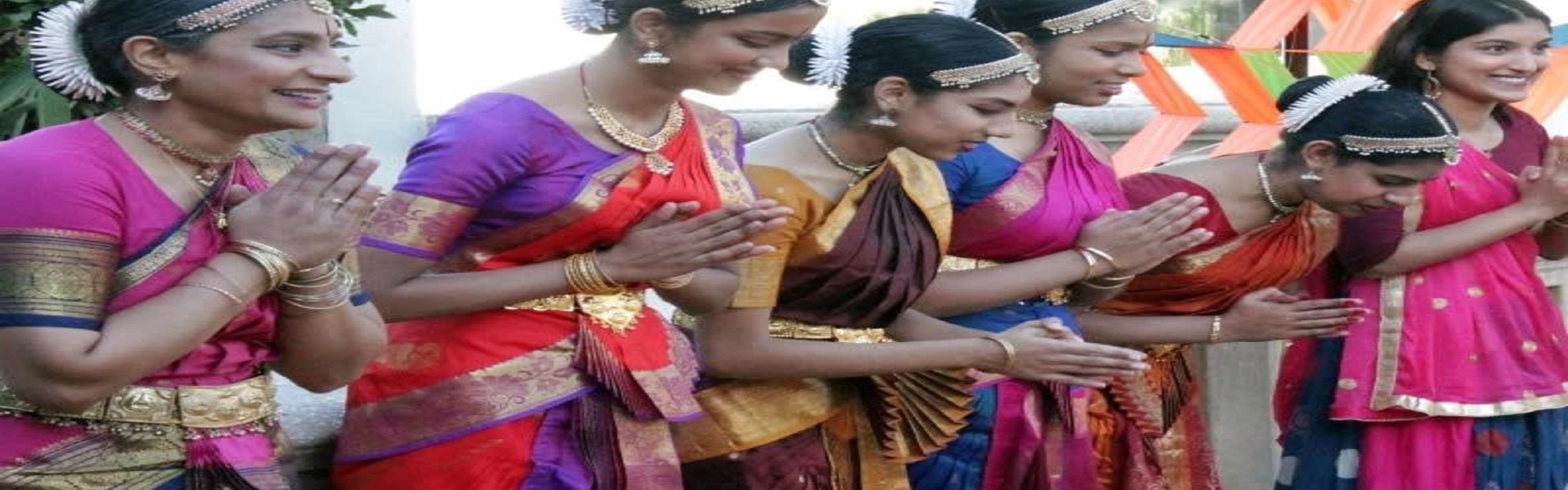 You can enjoy all the nearby attractions from our prime location.