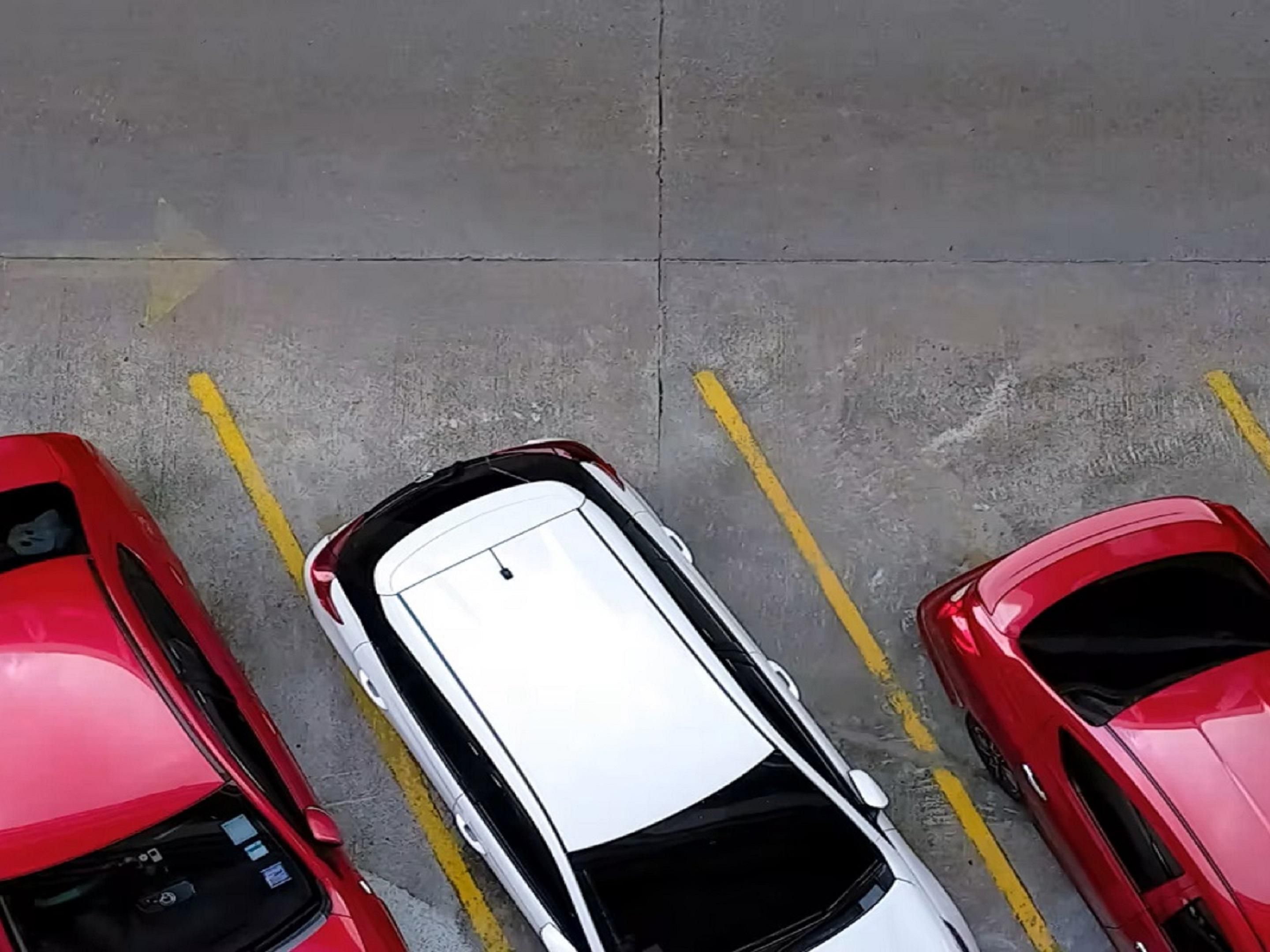 Enjoy the convenience of free parking for our guests at Holiday Inn Santo Domingo. Whether you're here for business or leisure, our complimentary parking makes your stay hassle-free. Park your vehicle securely and explore the city with ease. Book your stay today!