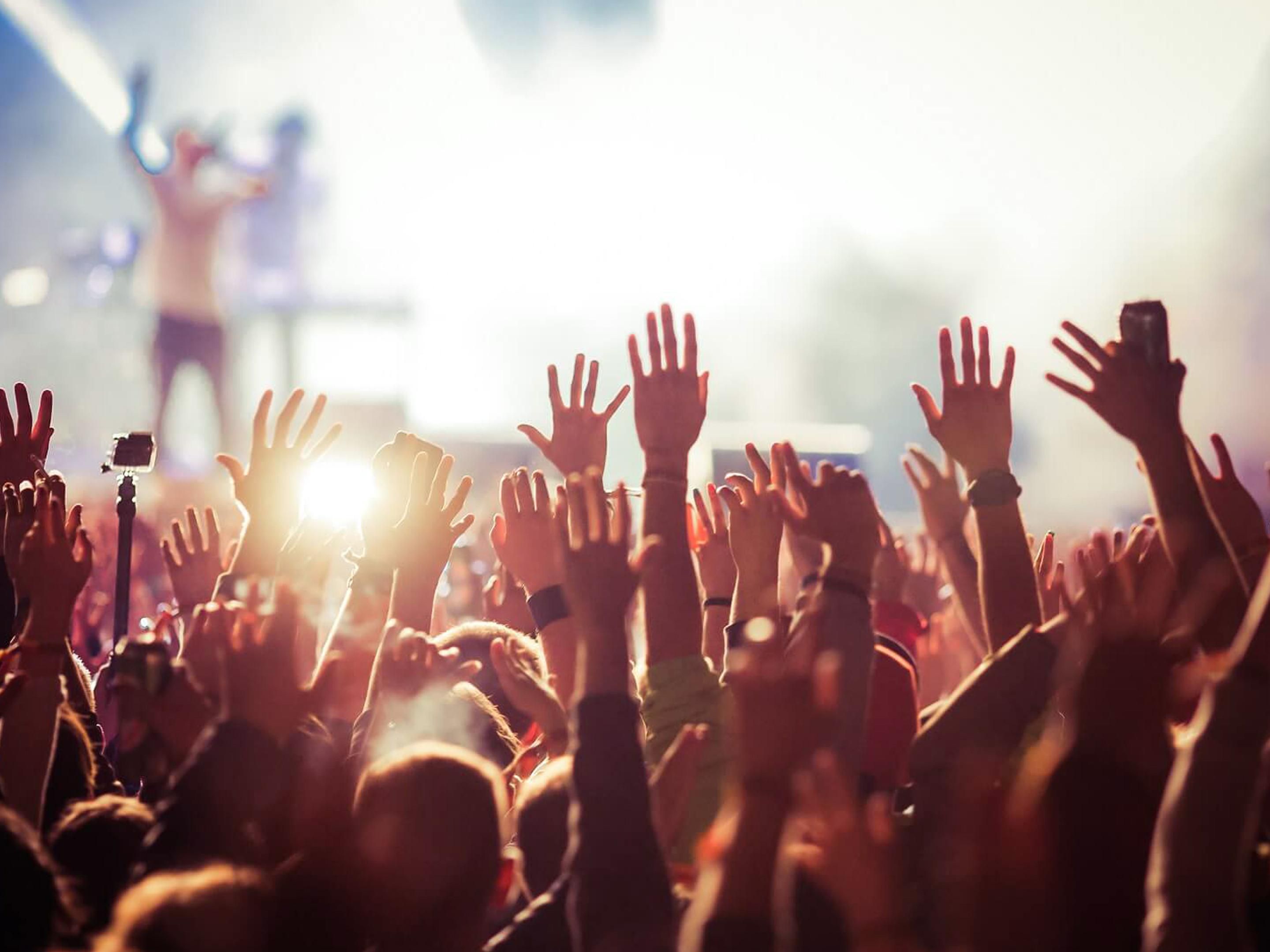 Bad Bunny will perform on November 21st and 22nd, 2025, at Estadio Olímpico Félix Sánchez. Stay with us and join us for an exclusive after-event at The Level Bar & Lounge, with drinks and snacks available. Enjoy a comfortable stay, relax and recharge after an exciting night of music. Book your stay with us for a memorable concert experience!