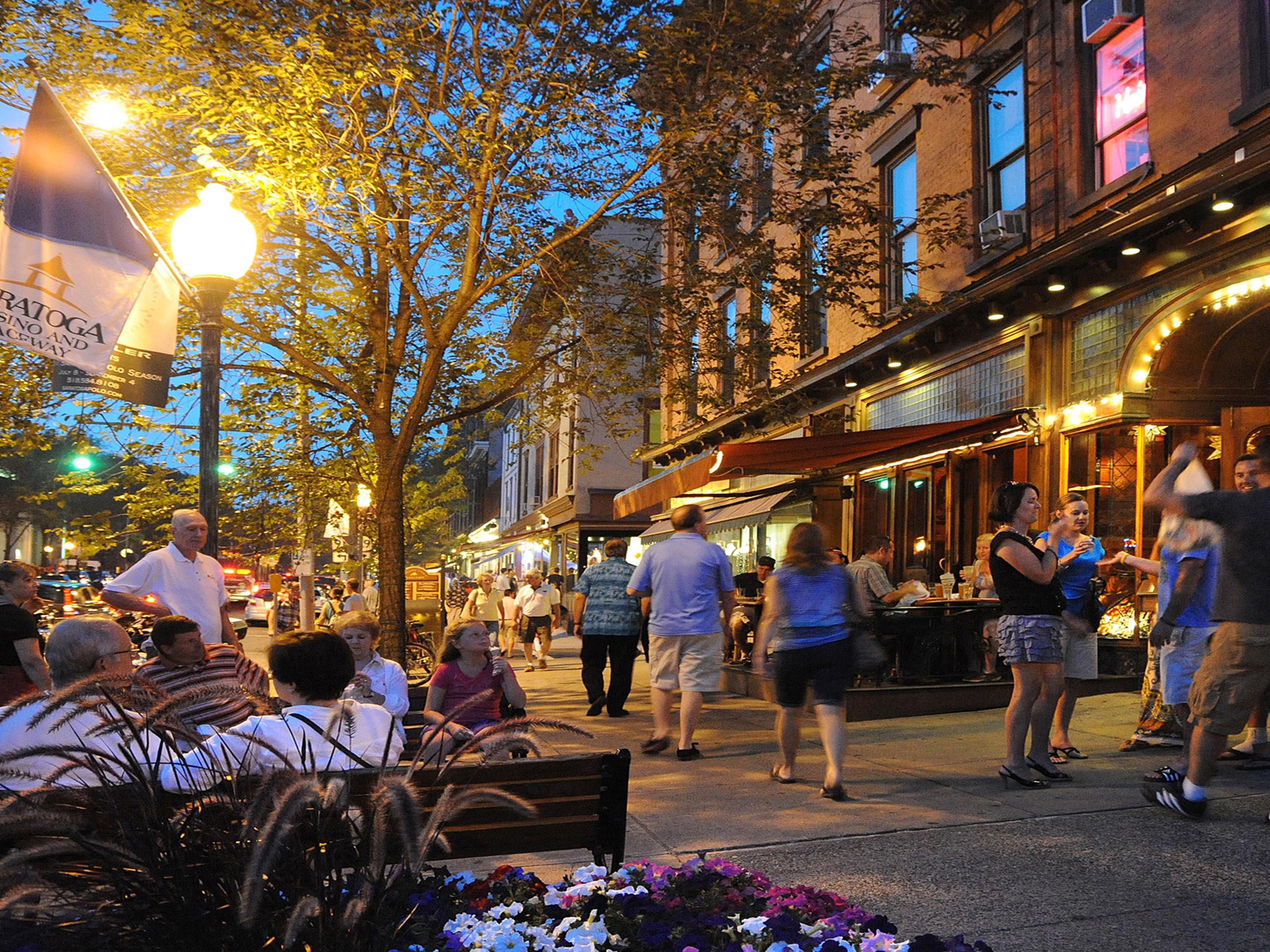 Our hotel is central to Saratoga Springs’ top attractions. No matter the season, you’ll be sure to find many activities to choose from during your visit.  