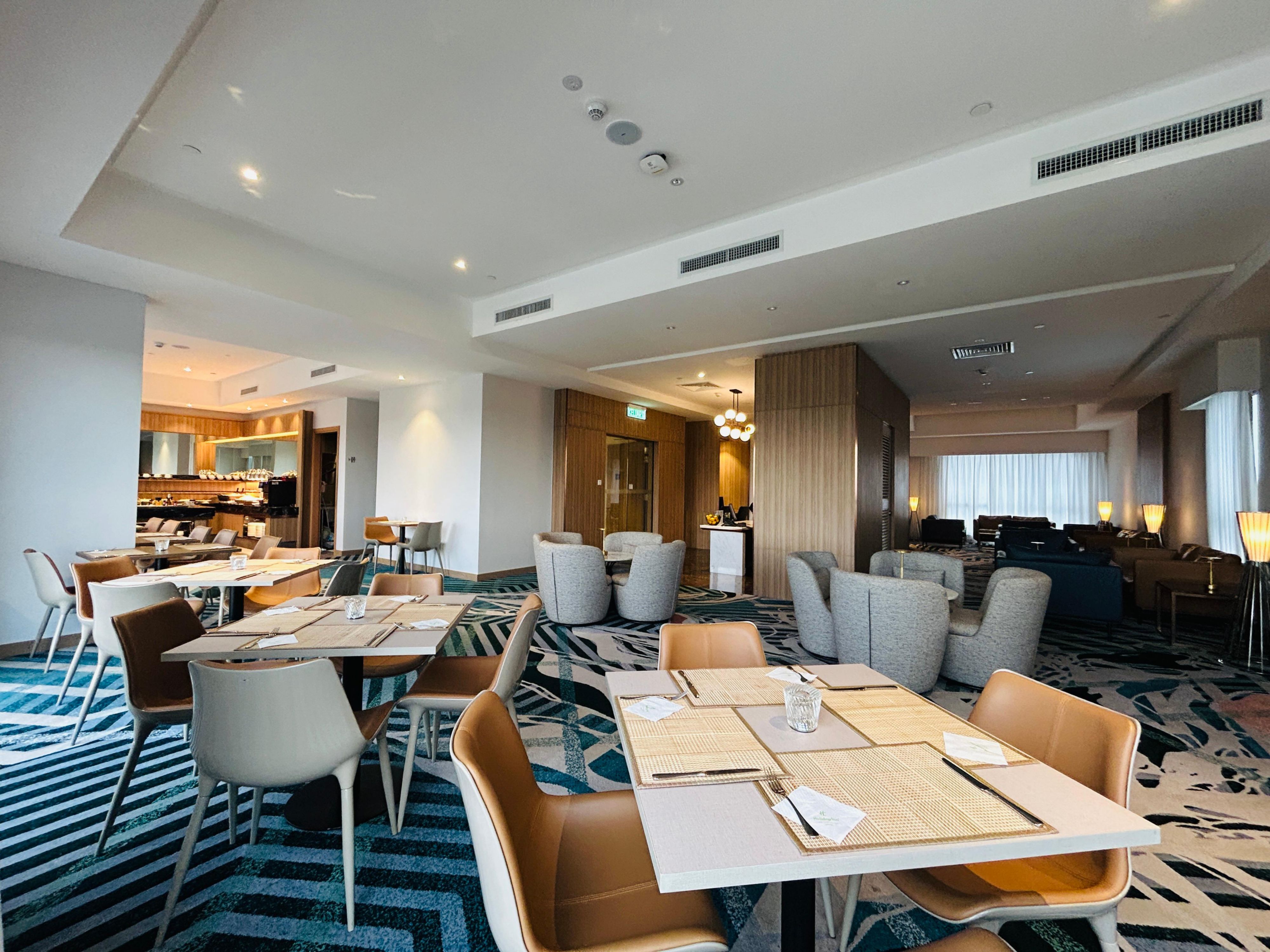 Enjoy the exclusivity of our Executive Lounge, offering a calm and refined space to relax or work. Start your day with complimentary breakfast, enjoy all-day refreshments, and unwind in the evening with cocktails and snacks. Perfect for business or leisure in a comfortable, private setting.