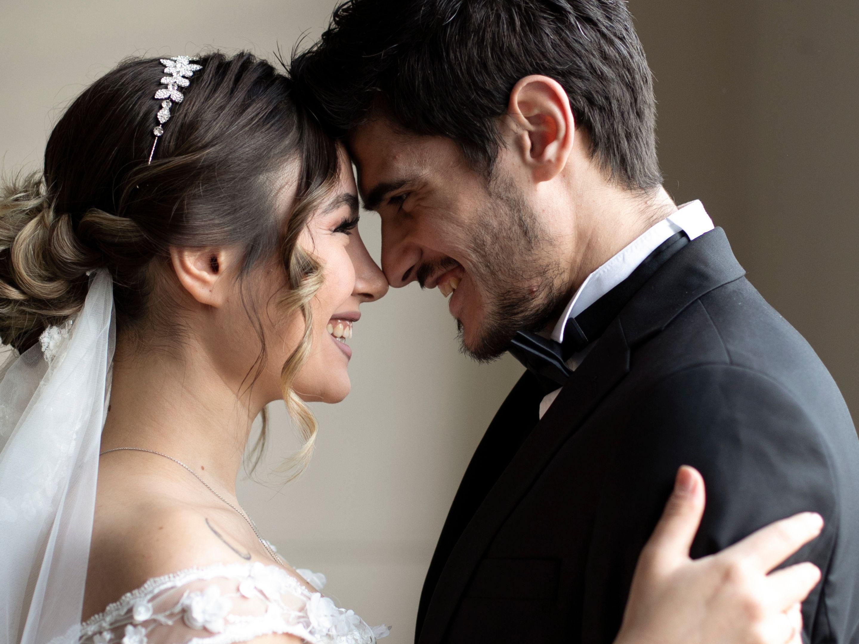 Make your once-in-a-lifetime experience truly unforgettable at Holiday Inn Singapore Orchard City Centre. With our exceptional wedding offers, elegant venues, and dedicated wedding specialists, we ensure every detail is meticulously planned to create the perfect day for you and your loved ones. 