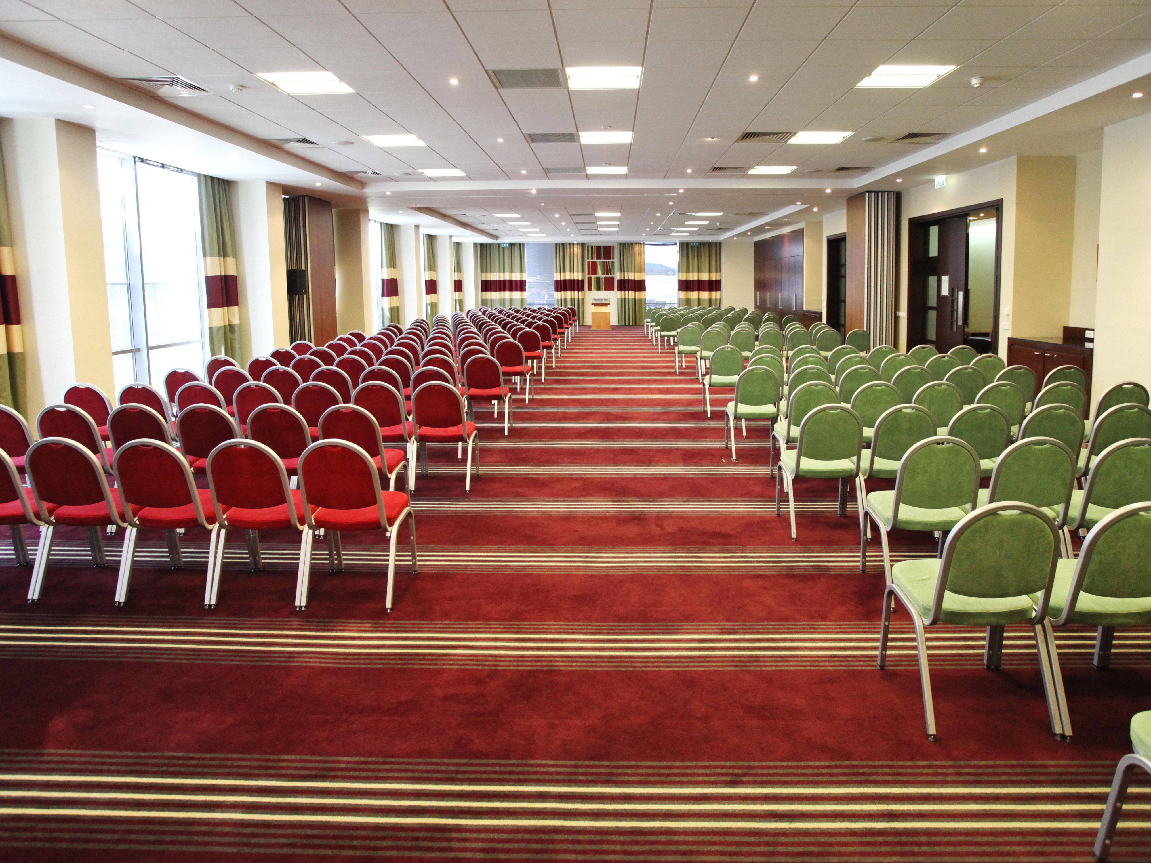 Our self-contained conference and banqueting floor features 11 high-tech functions suites, varying in capacity from 2 to 300 delegates with natural daylight, no visual obstructions and super fast complimentary Internet up to 300 MB.