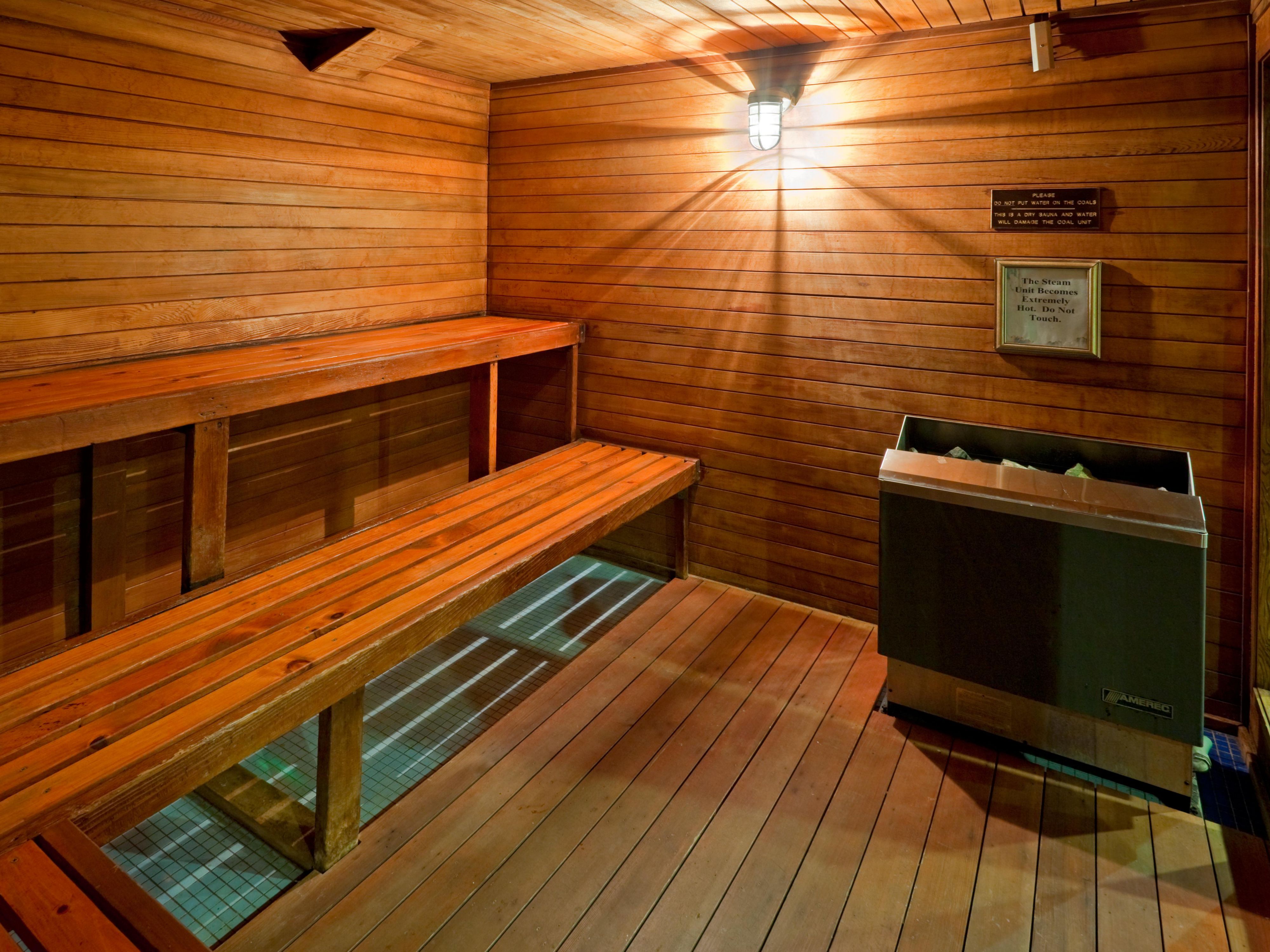 Take a refreshing dip in our heated indoor pool or relax in the dry sauna for the perfect balance of activity and tranquility. No matter if you’re unwinding after a full day of meetings, fitting in exercise on the road, or treating the kids to splash time, our inviting pool area adds relaxation, energy, and comfort to every Holiday Inn stay.