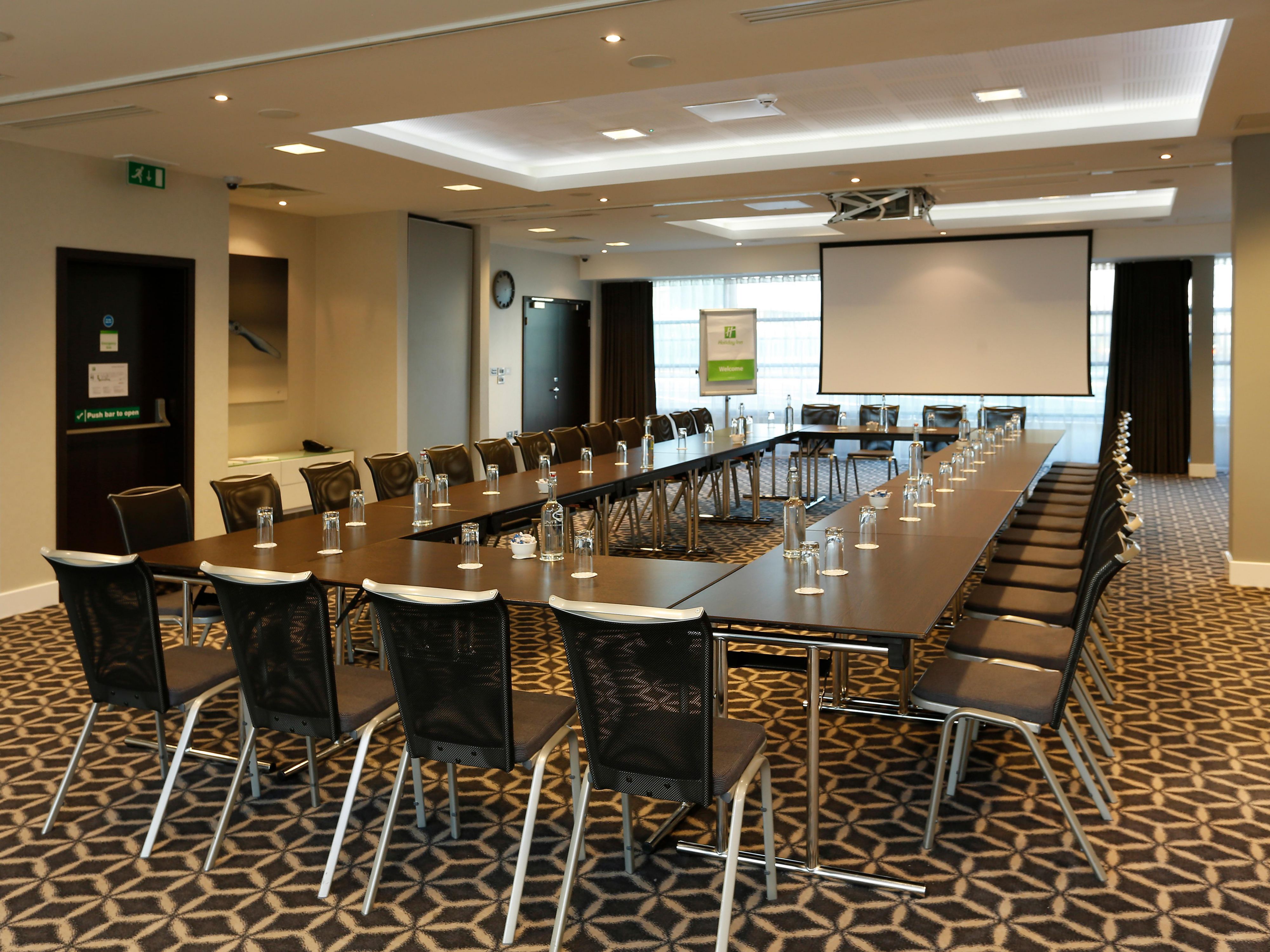 Plan a more sustainable meeting experience at Holiday Inn Southend. We offer Meetings Express with online booking portal, flexible contracting options and hybrid event opportunities. We can elevate your event experience to the next level. 