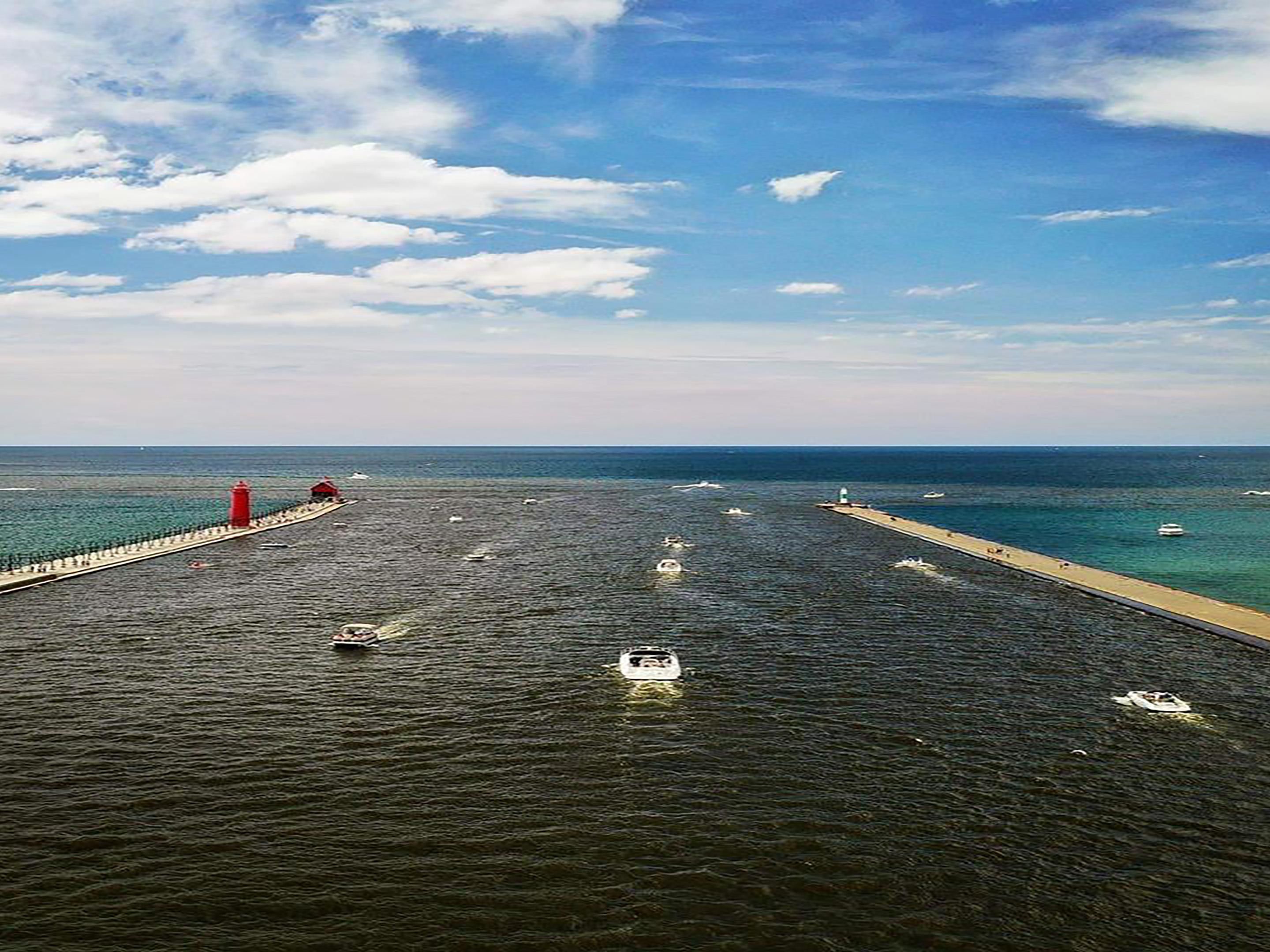 Book your room today! Stroll along the iconic Grand Haven South Pierhead to get up close and personal with the Grand Haven Lighthouse and Foghouse. Time your visit around sunset to experience the stunning West Michigan sunsets.