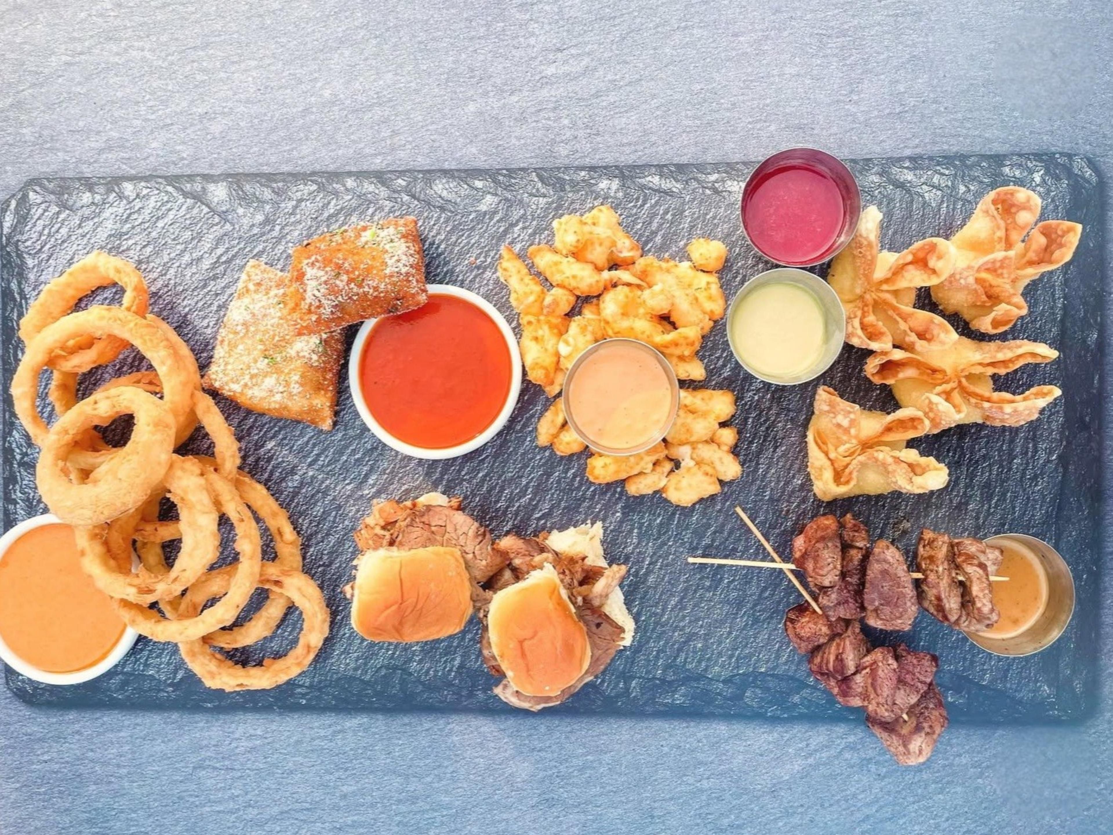 Join us for Happy Hour at the Twisted Tree main bar or patio and enjoy exceptional deals on guest favorites like tenderloin skewers, crab rangoon, and prime rib sliders, along with beer, wine, and cocktail specials. Dates and hours are subject to change; please visit the Twisted Tree website for the latest details.