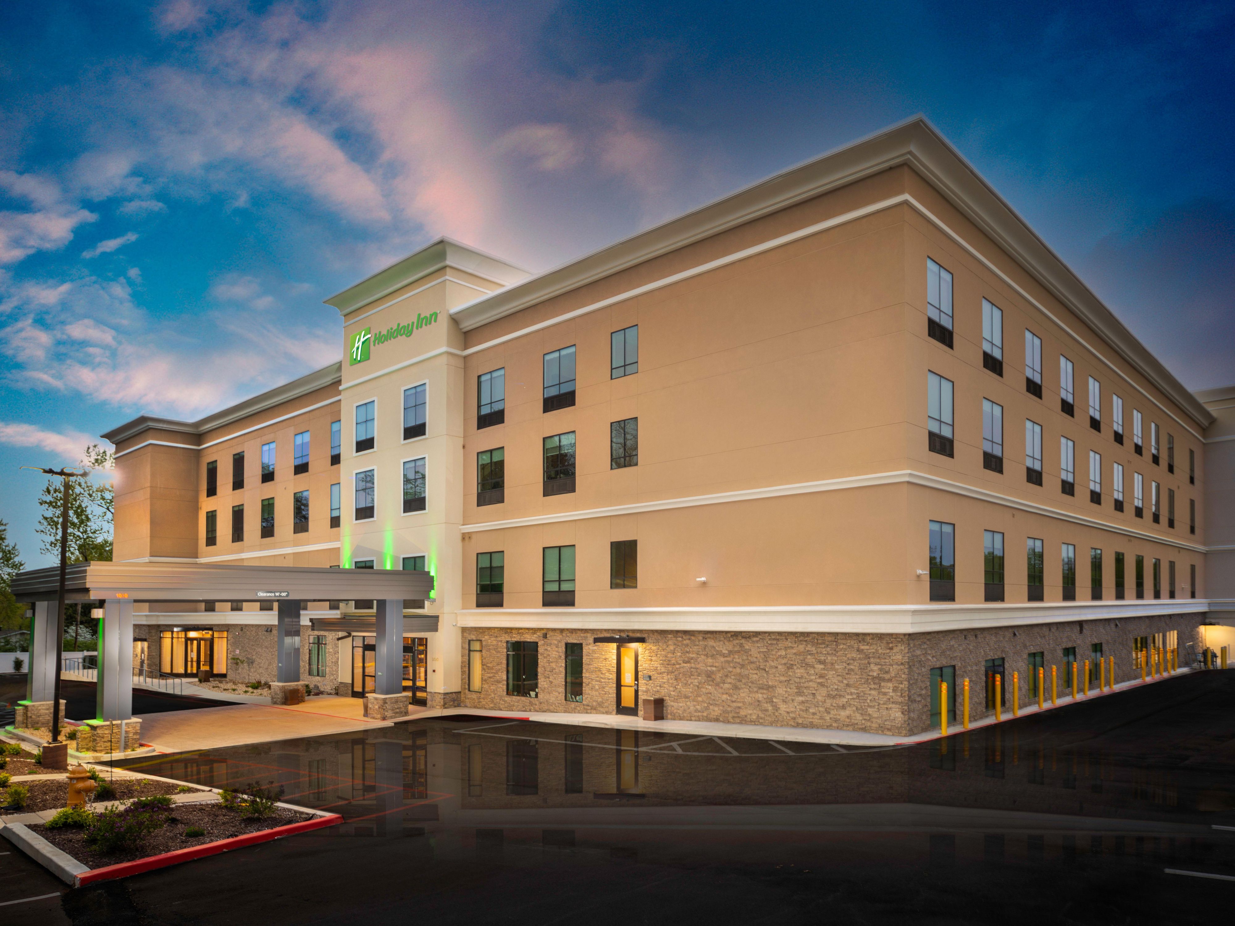 Welcome to Holiday Inn St. Louis - Creve Coeur!